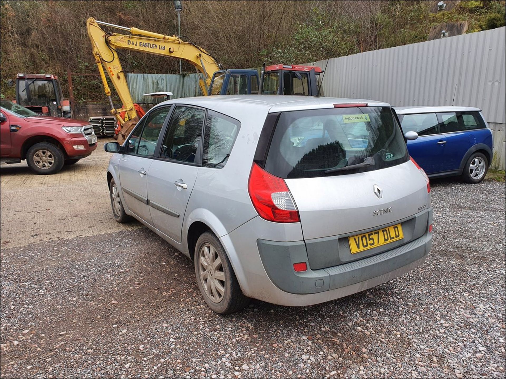 07/57 RENAULT G-SCENIC DYN-7 VVT - 1598cc 5dr MPV (Silver, 119k) - Image 6 of 9