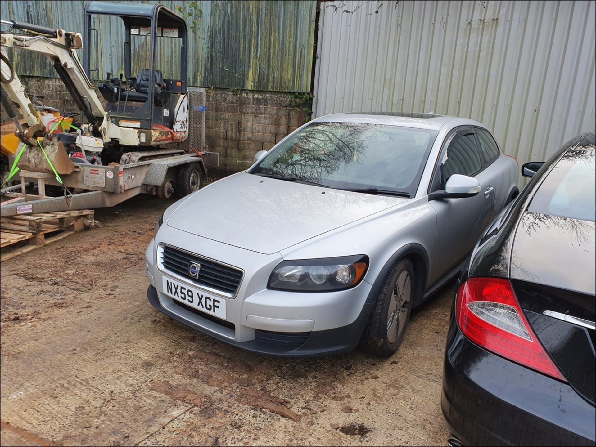 09/59 VOLVO C30 S DRIVE D - 1560cc 3dr Hatchback (Silver, 88k) - Image 2 of 9