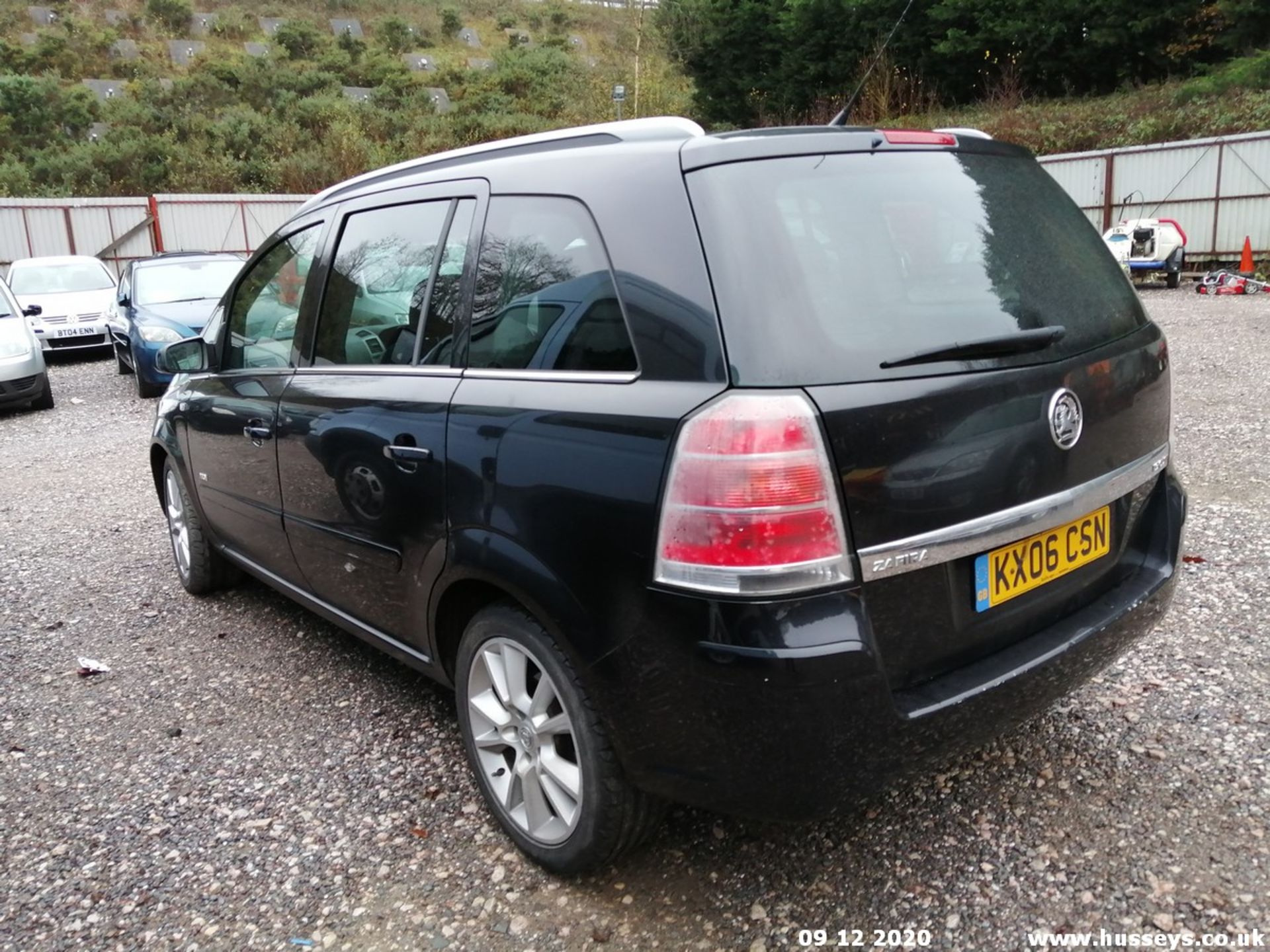 06/06 VAUXHALL ZAFIRA DESIGN CDTI 150 E4 - 1910cc 5dr MPV (Black, 136k) - Image 3 of 10