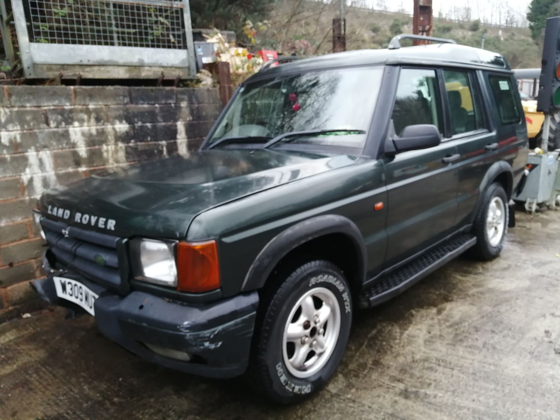 2000 LAND ROVER DISCOVERY TD5 GS - 2487cc 5dr Estate (Green, 210k) - Image 2 of 9