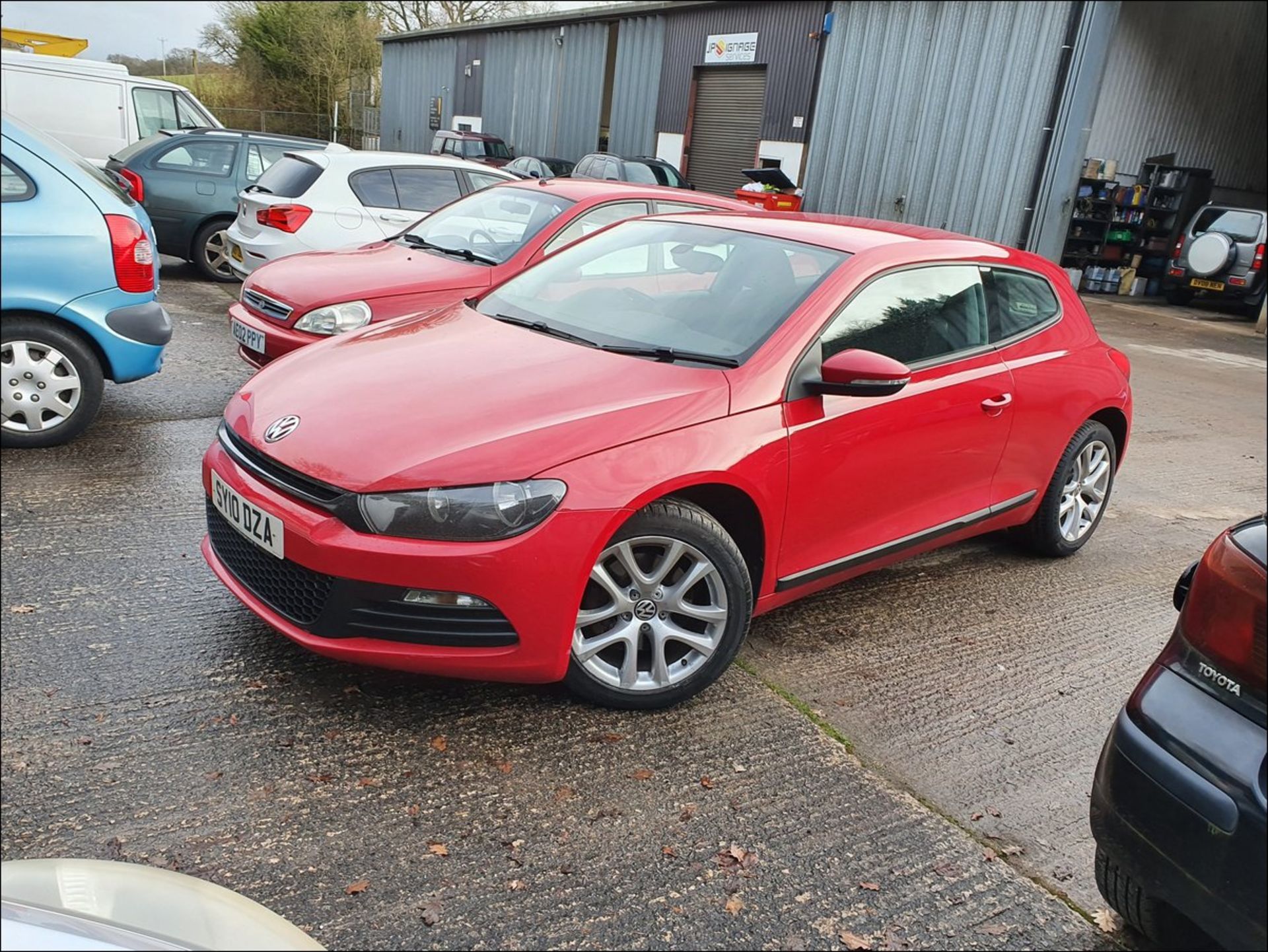 10/10 VOLKSWAGEN SCIROCCO TSI - 1390cc 2dr Coupe (Red, 107k) - Image 5 of 9