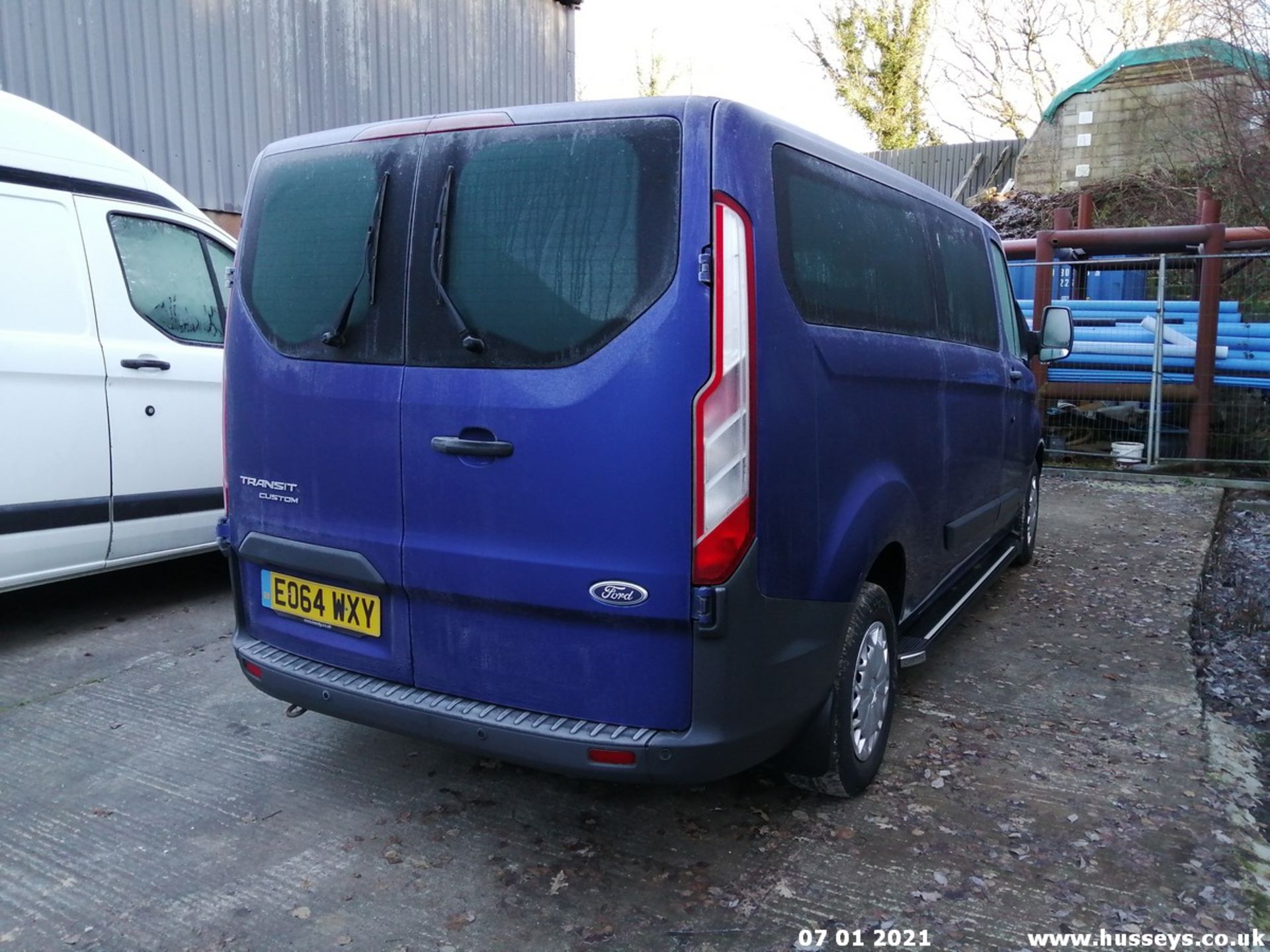 14/64 FORD TRANSIT CUSTOM 310 TREND - 2198cc 5dr MPV (Blue, 85k) - Image 5 of 10