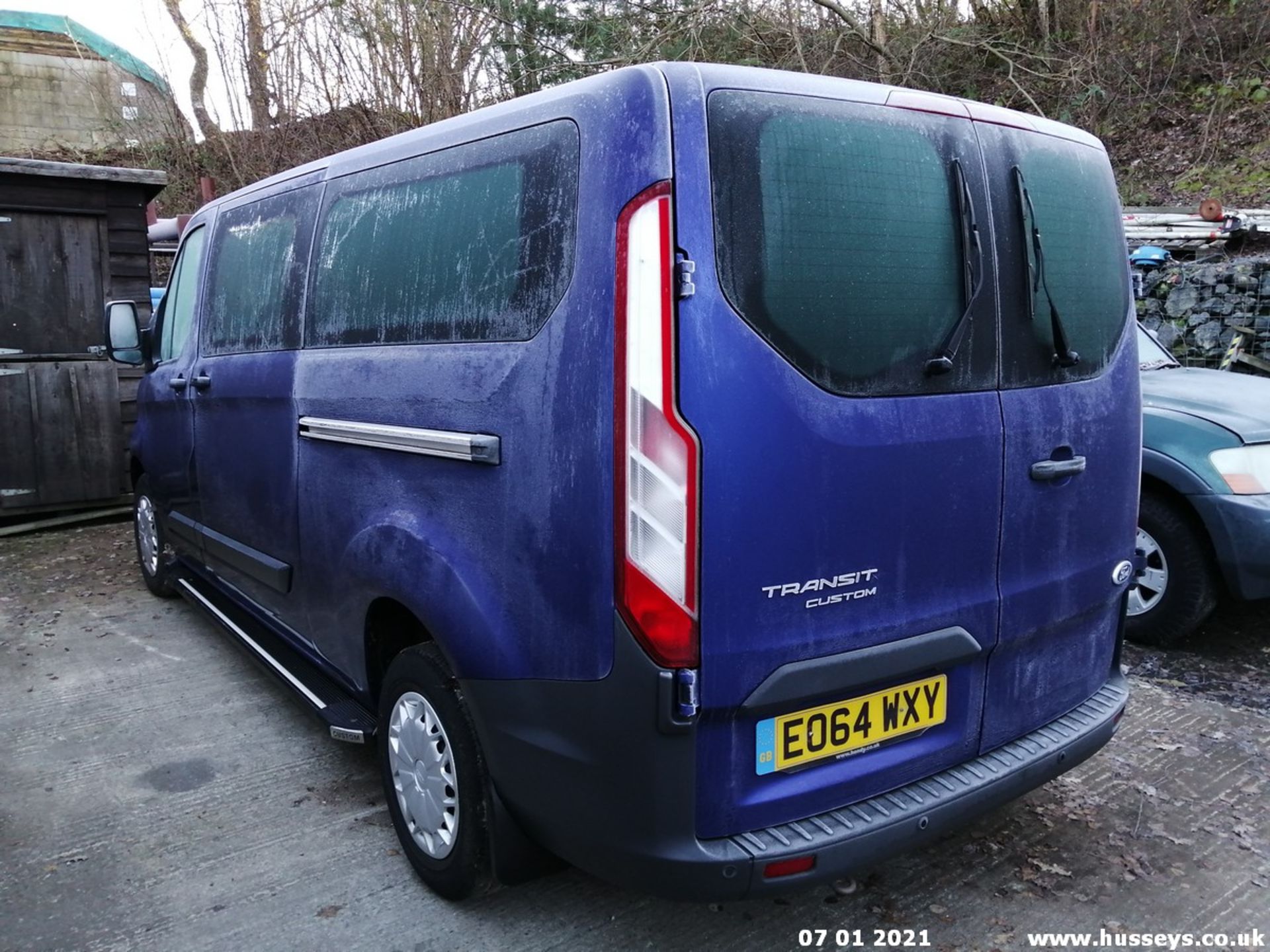 14/64 FORD TRANSIT CUSTOM 310 TREND - 2198cc 5dr MPV (Blue, 85k) - Image 6 of 10