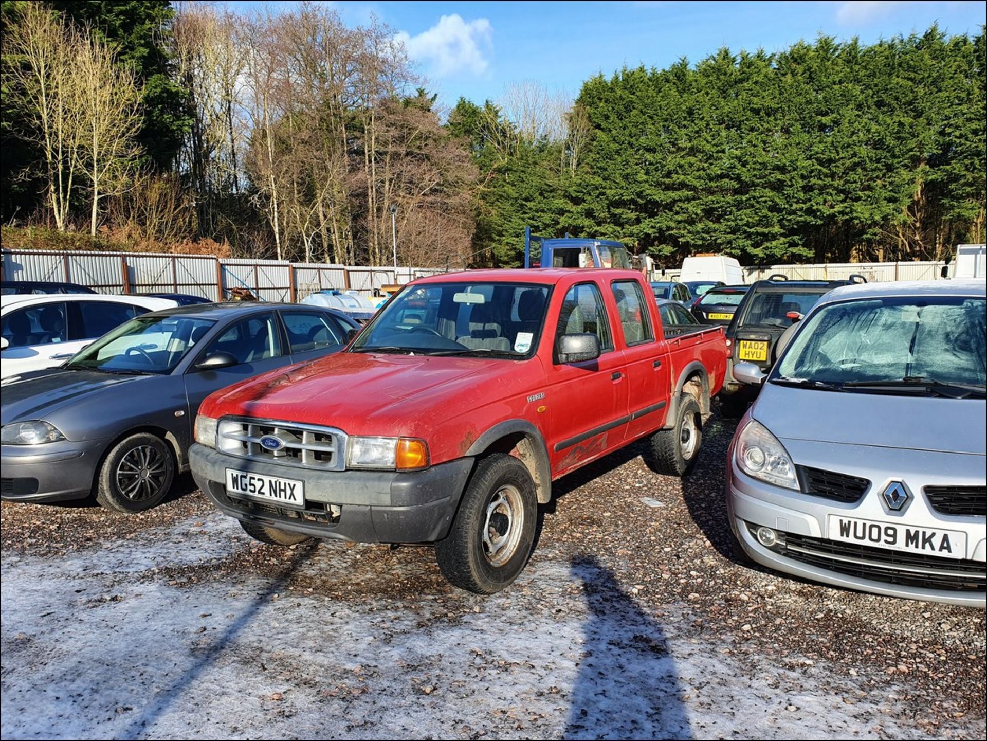 03/52 FORD RANGER 4X4 TURBO DIESEL - 2499cc 4dr 4x4 (Red, 95k) - Image 3 of 9