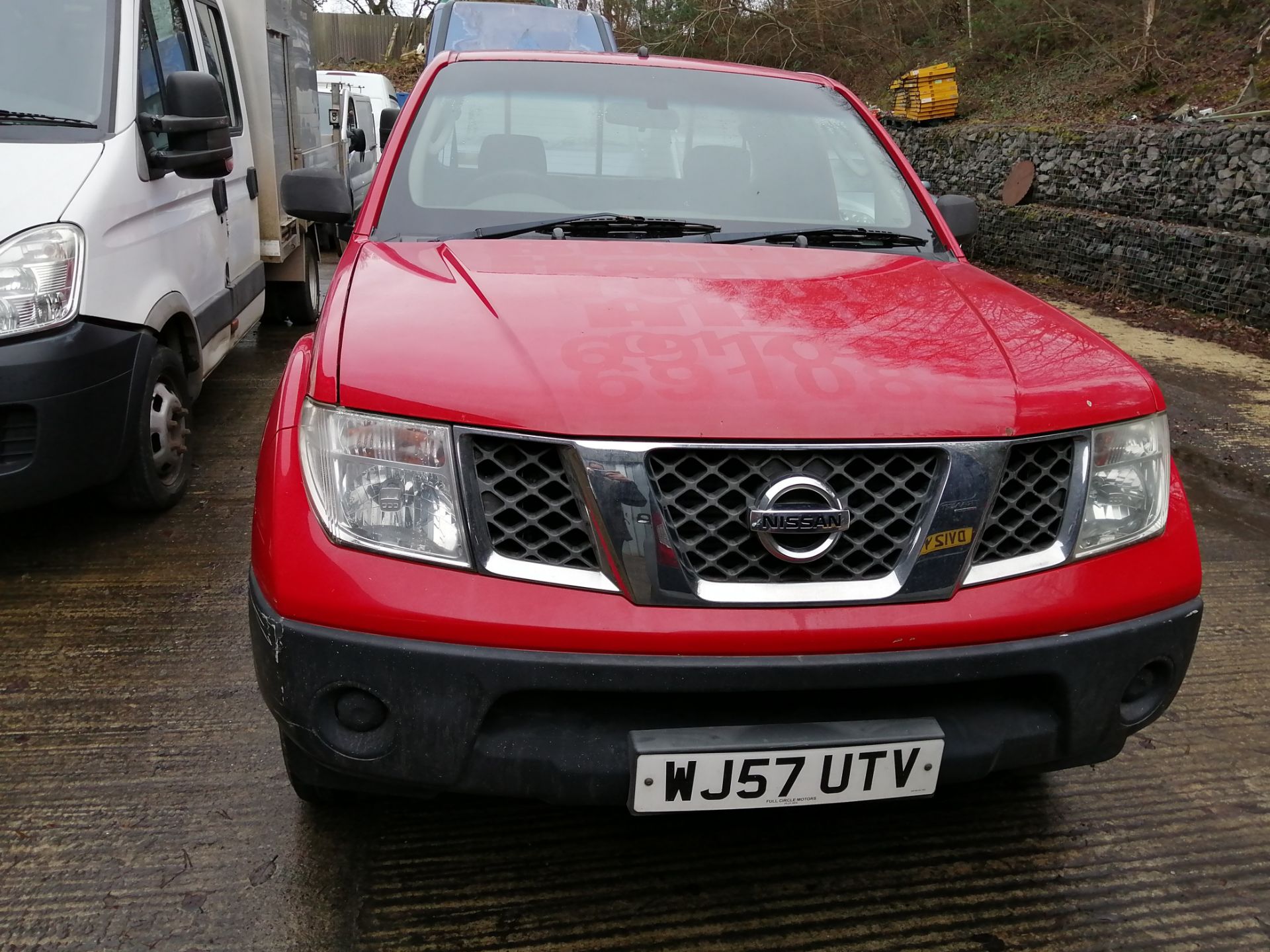 07/57 NISSAN NAVARA TREK S/C DCI - 2488cc Pickup (Red, 143k) - Image 2 of 10