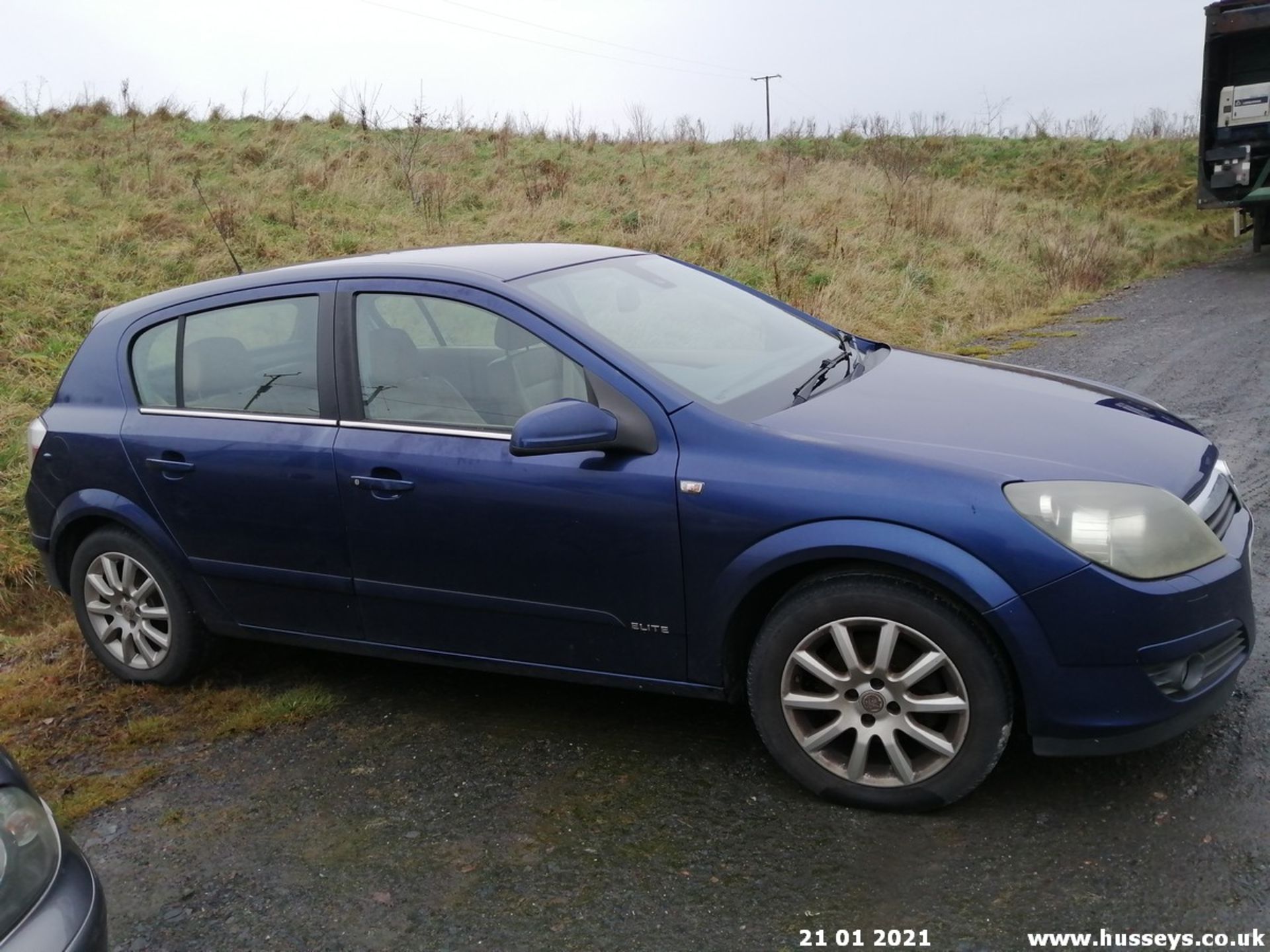 04/54 VAUXHALL ASTRA ELITE - 1598cc 5dr Hatchback (Blue, 96k) - Image 7 of 14