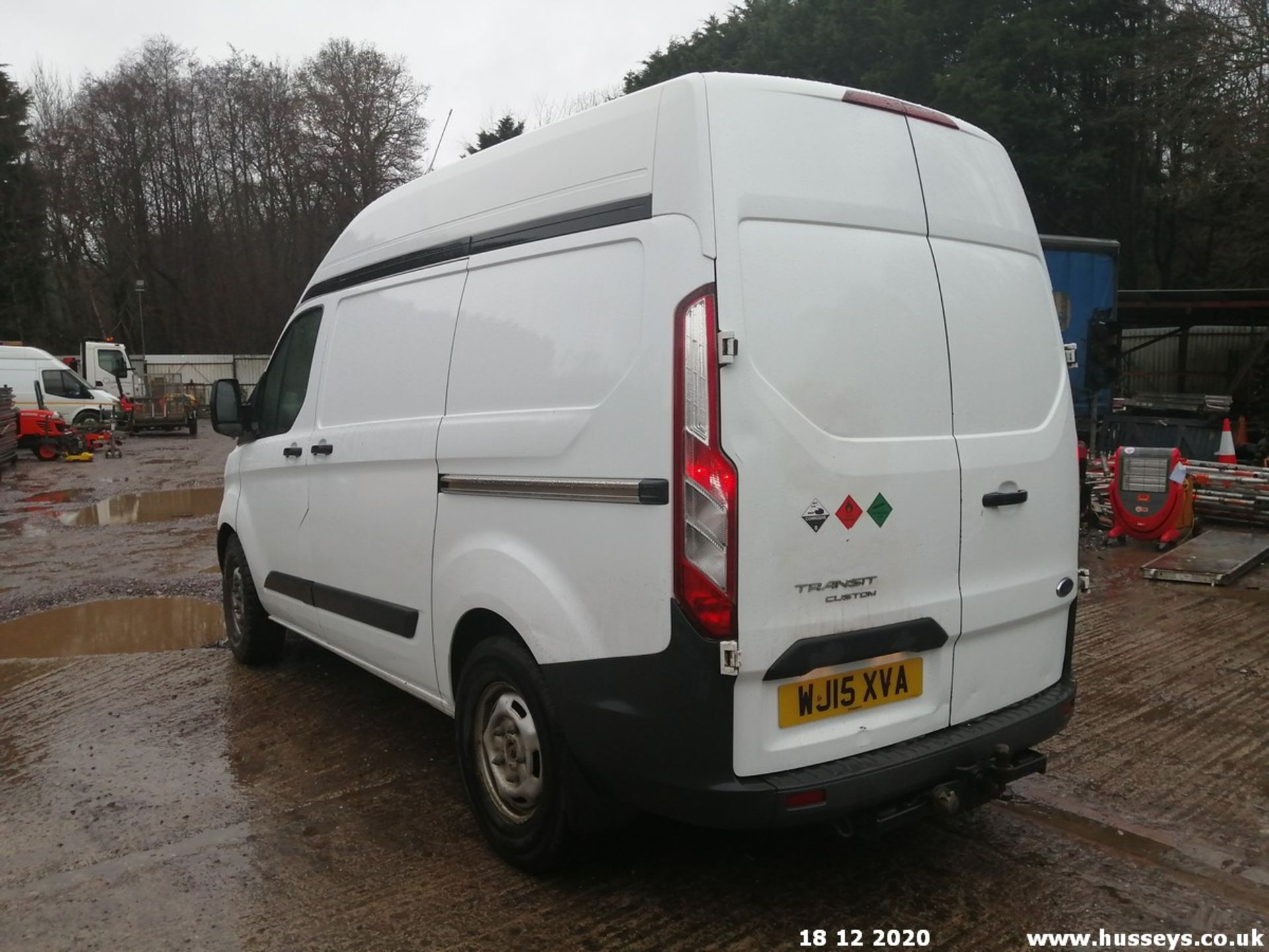 15/15 FORD TRANSIT CUSTOM 330 ECO-TE - 2198cc 5dr Van (White, 57k) - Image 5 of 12