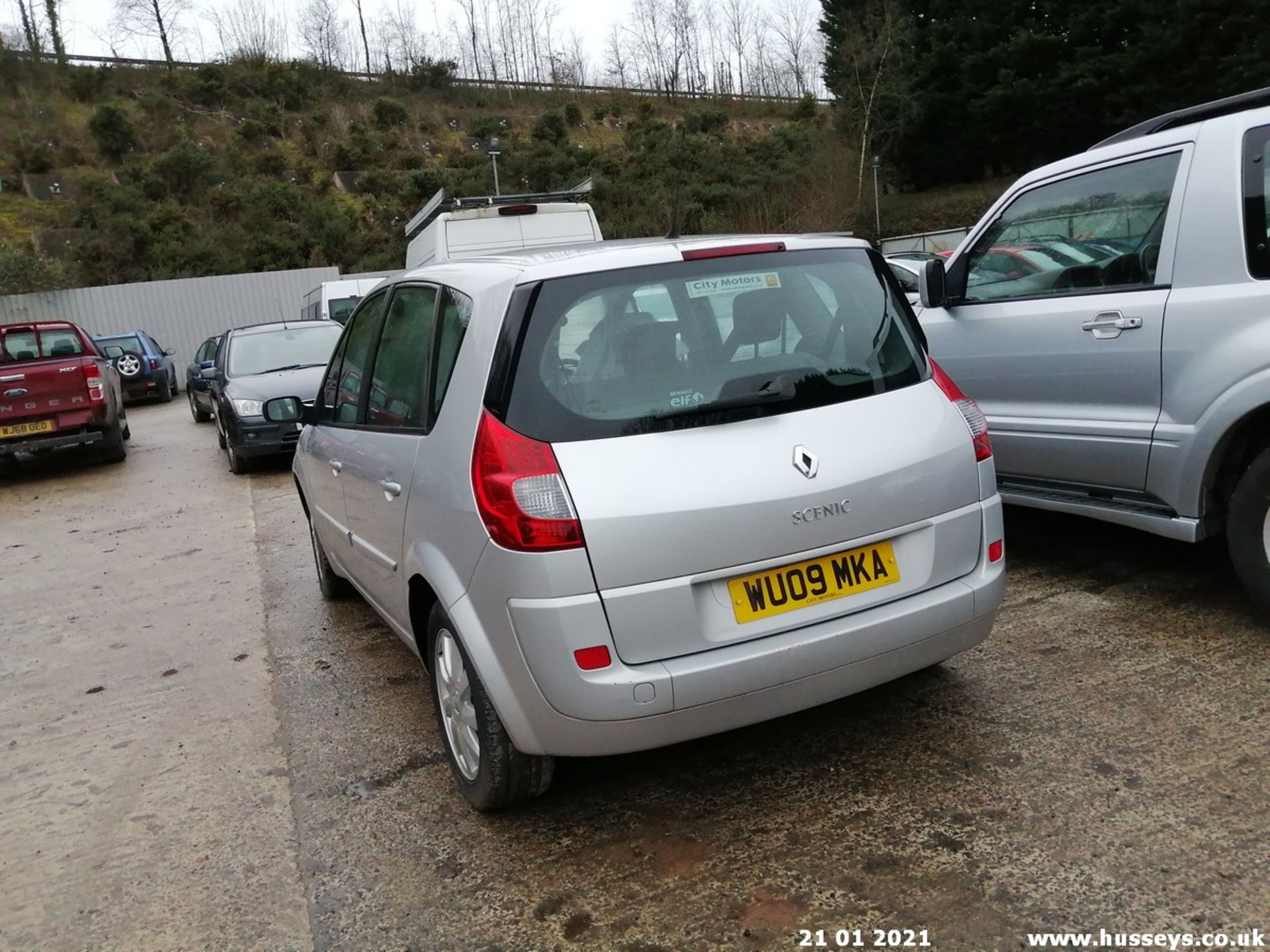 09/09 RENAULT SCENIC DYN VVT - 1598cc 5dr MPV (Silver, 90k) - Image 6 of 12