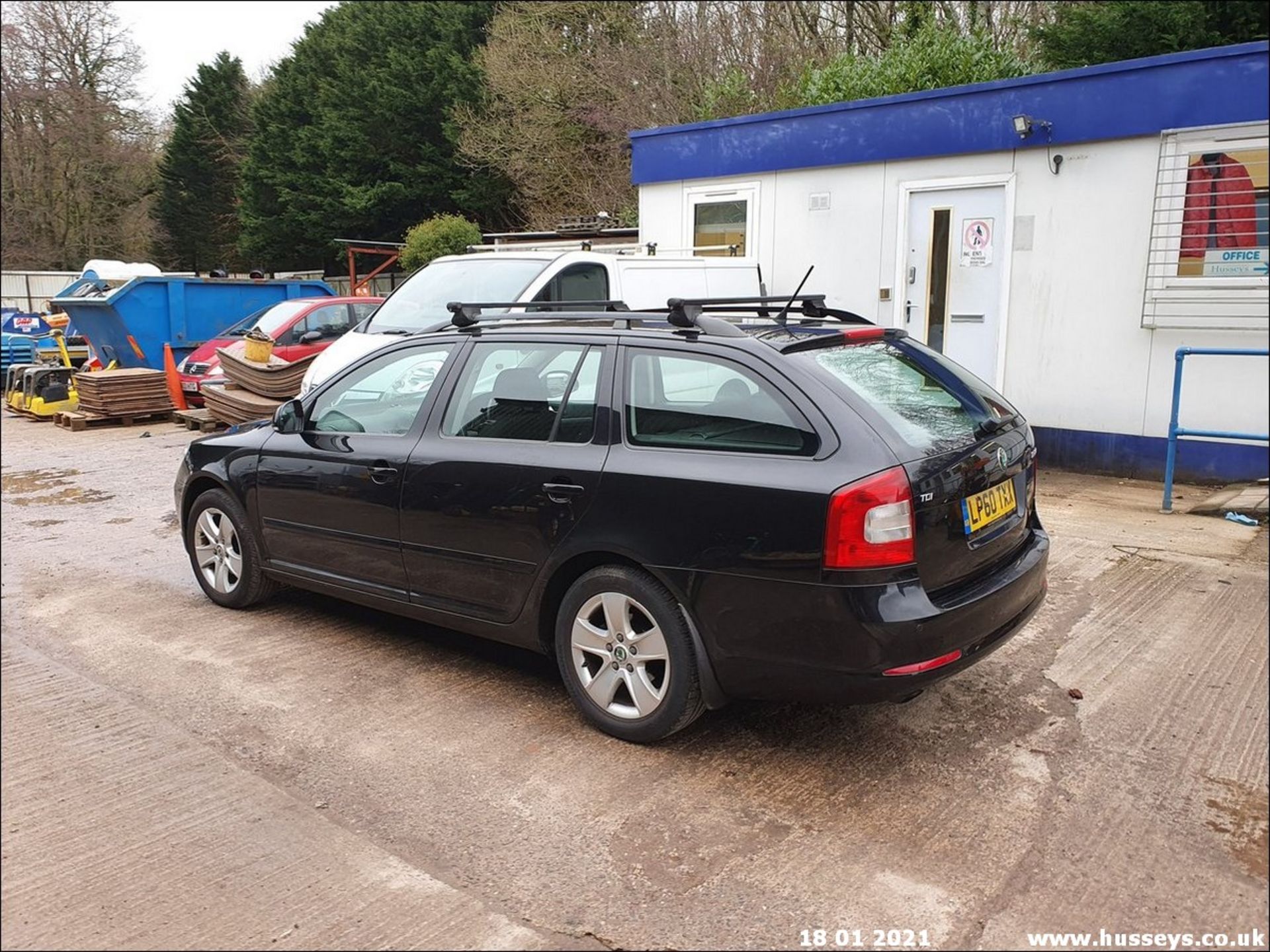 11/60 SKODA OCTAVIA ELEGANCE TDI CR - 1598cc 5dr Estate (Black, 168k) - Image 4 of 13