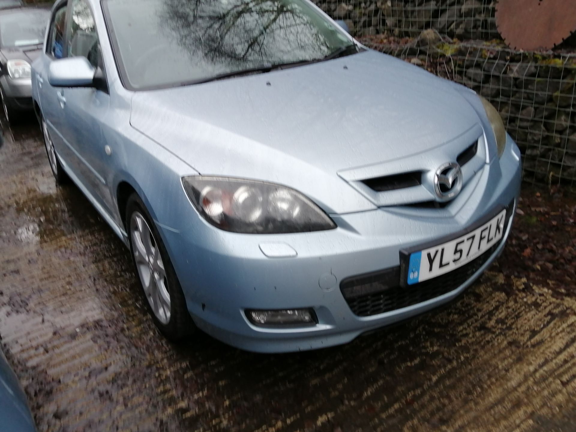 08/57 MAZDA 3 SPORT - 1999cc 5dr Hatchback (Blue, 92k) - Image 3 of 10