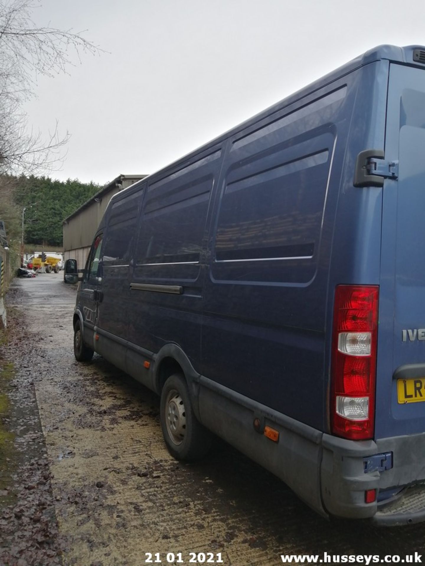 09/58 IVECO DAILY 35S14 LWB S-A - 2287cc 5dr Van (Blue, 181k) - Image 7 of 12