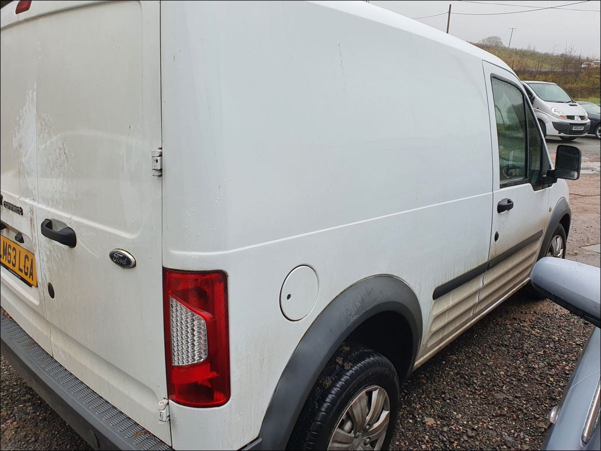 13/63 FORD TRANSIT CONNECT T200 - 1753cc Van (White, 177k) - Image 9 of 10