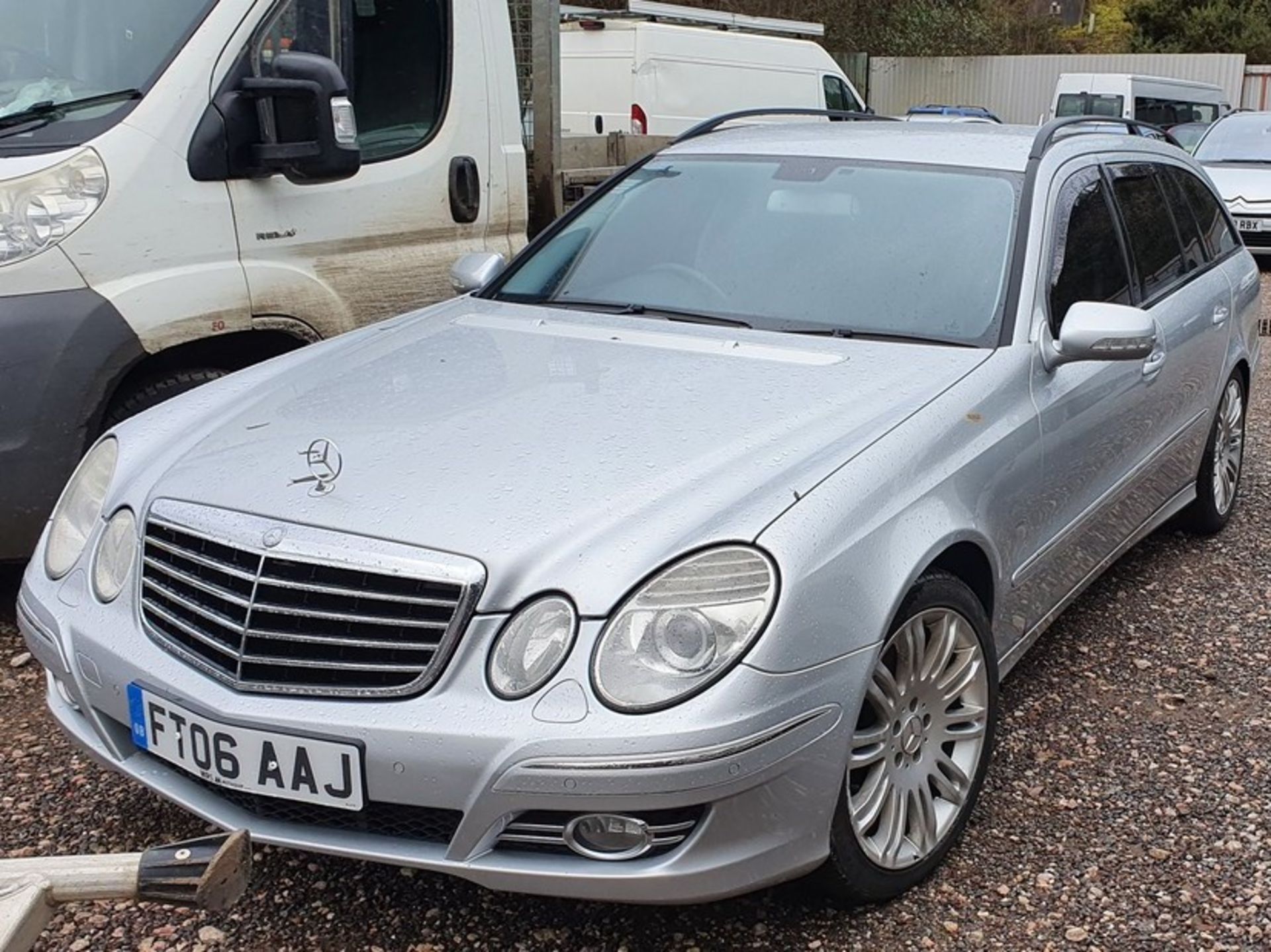 06/06 MERCEDES E320 CDI SPORT AUTO - 2987cc 5dr Estate (Silver, 176k)