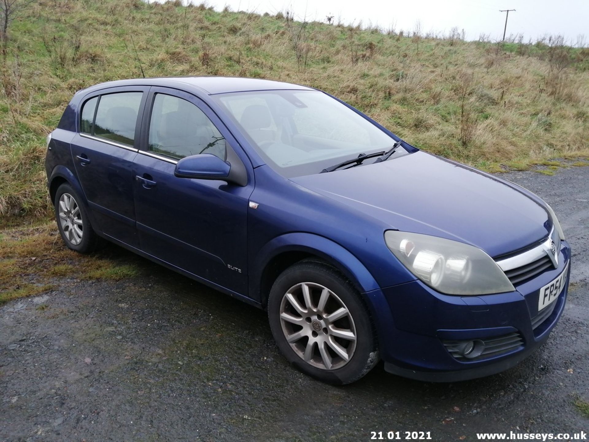 04/54 VAUXHALL ASTRA ELITE - 1598cc 5dr Hatchback (Blue, 96k) - Image 6 of 14