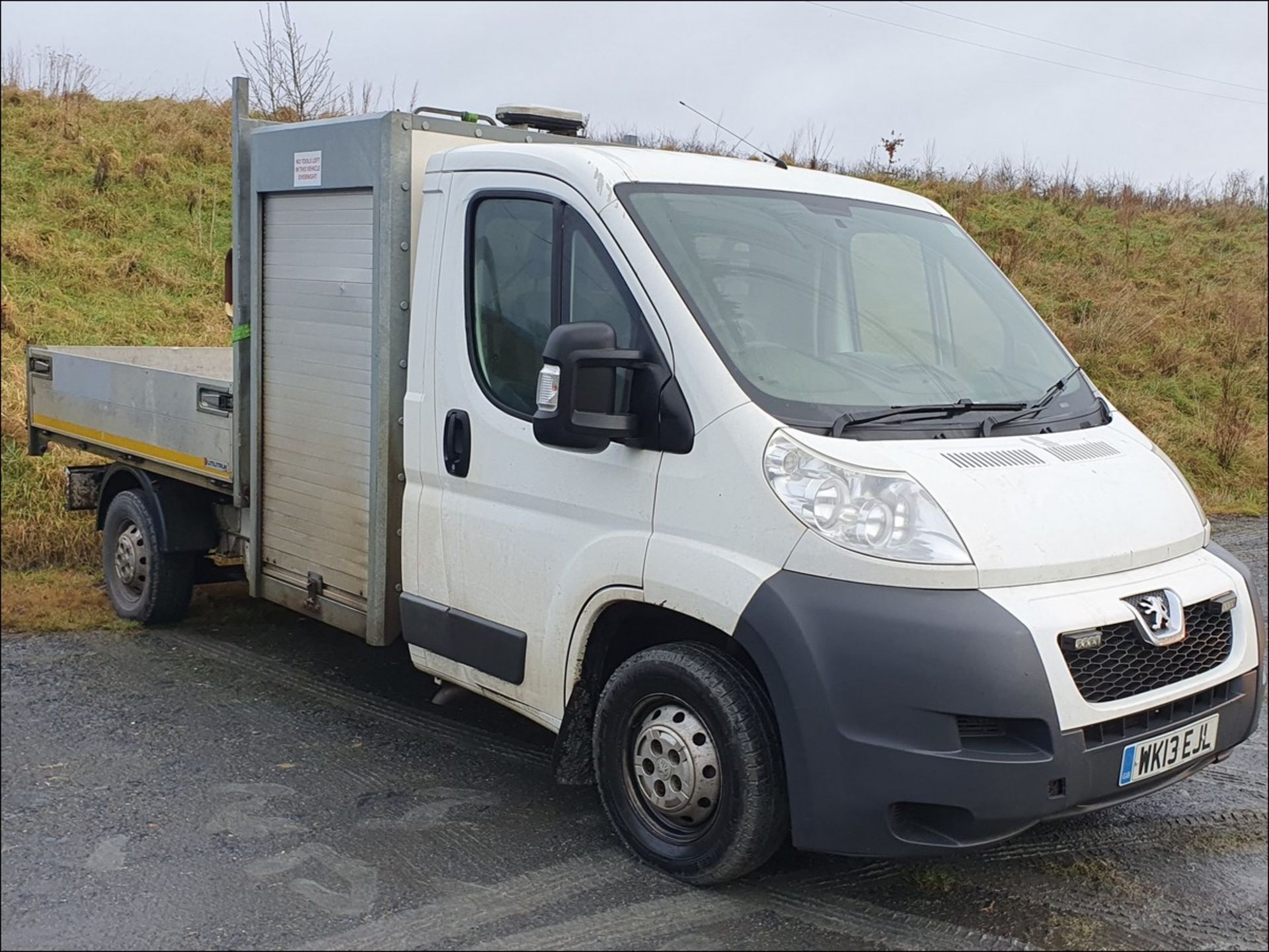 13/13 PEUGEOT BOXER 335 L2S HDI - 2198cc 2dr Tipper (White, 84k)