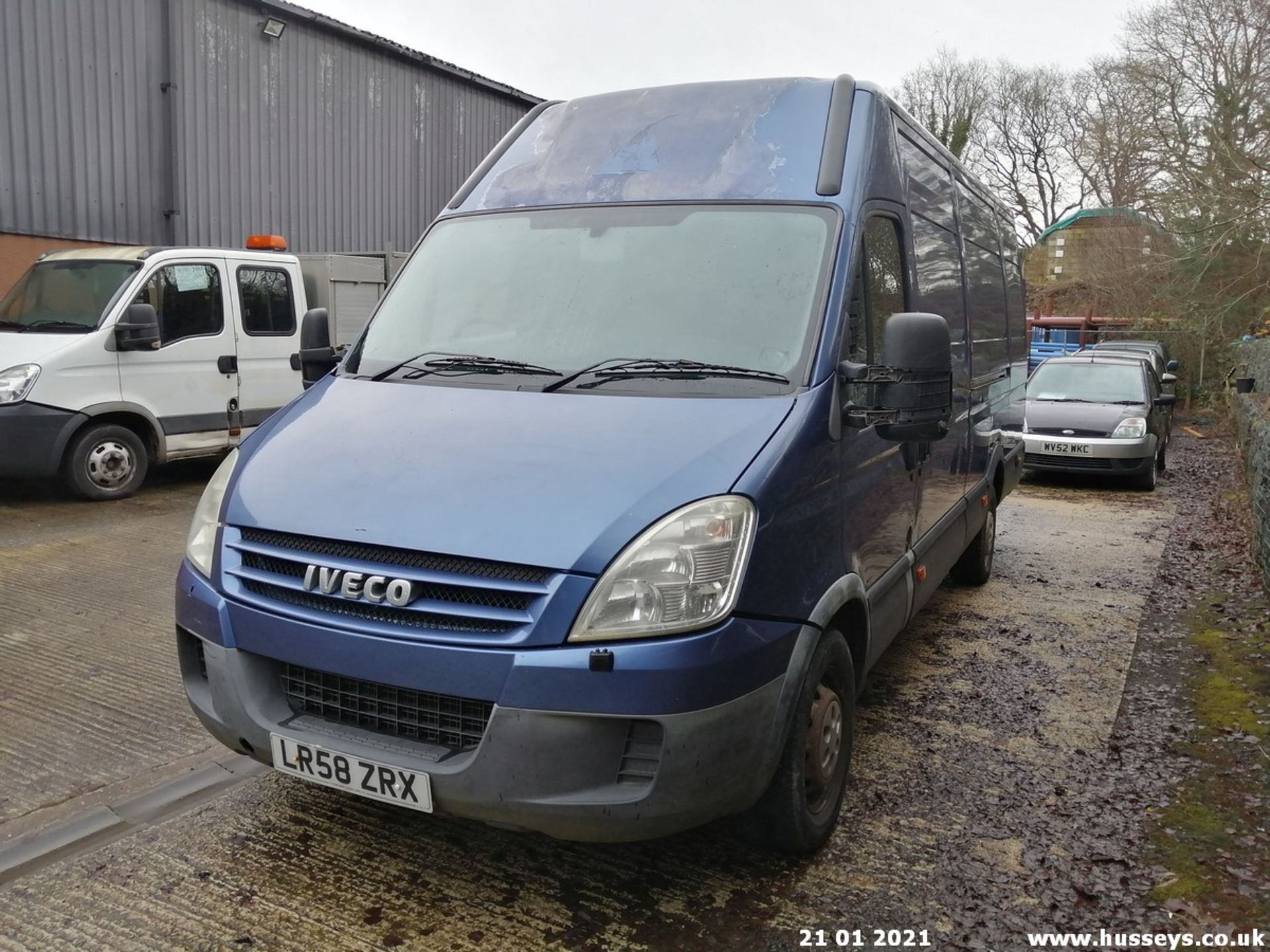 09/58 IVECO DAILY 35S14 LWB S-A - 2287cc 5dr Van (Blue, 181k) - Image 3 of 12