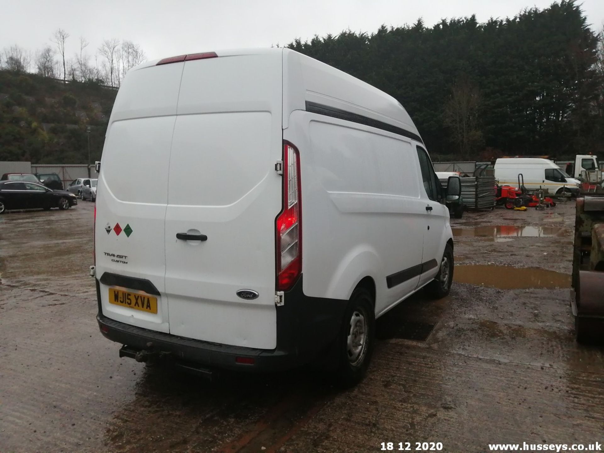 15/15 FORD TRANSIT CUSTOM 330 ECO-TE - 2198cc 5dr Van (White, 57k) - Image 8 of 12