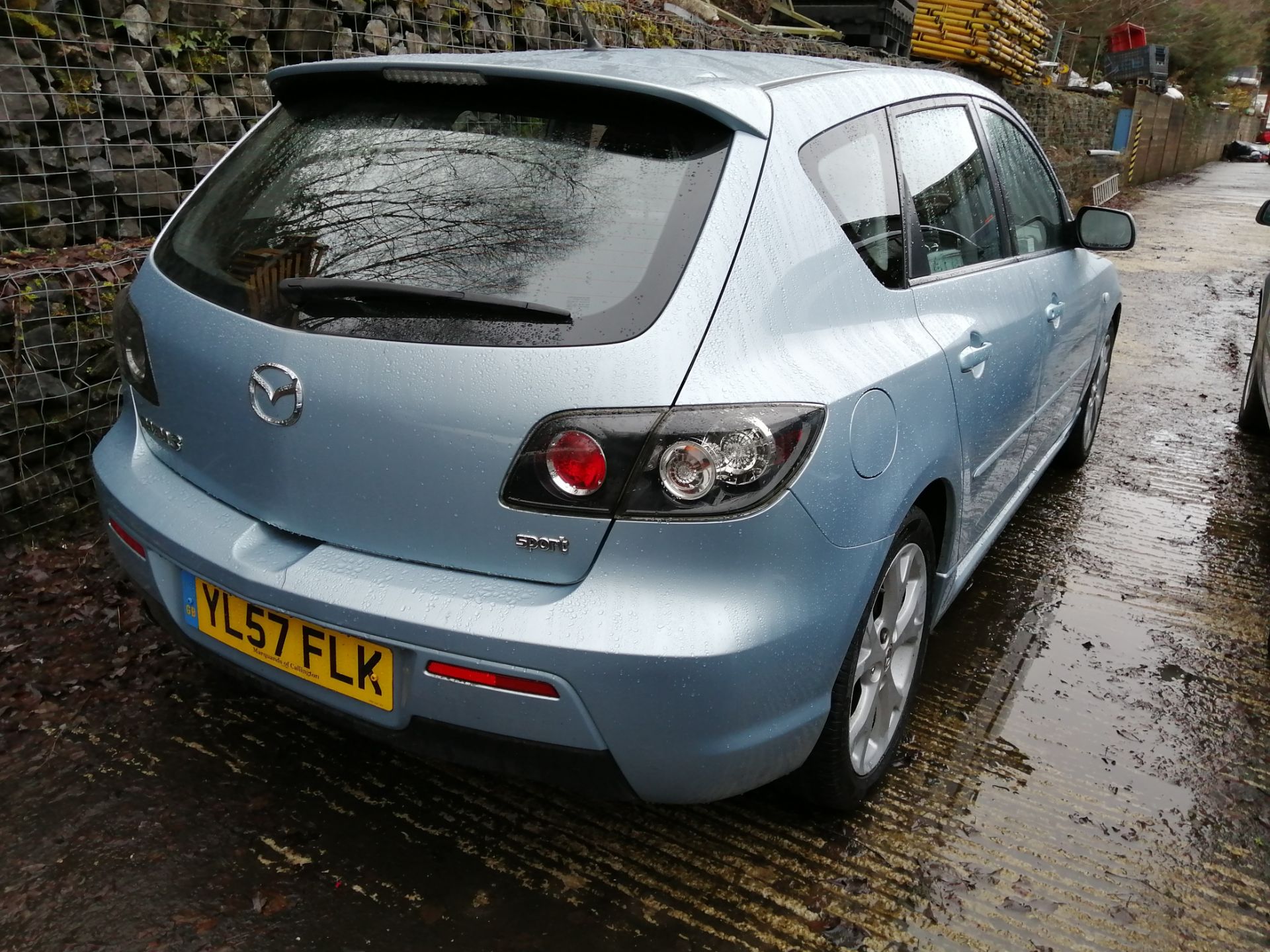 08/57 MAZDA 3 SPORT - 1999cc 5dr Hatchback (Blue, 92k) - Image 4 of 10