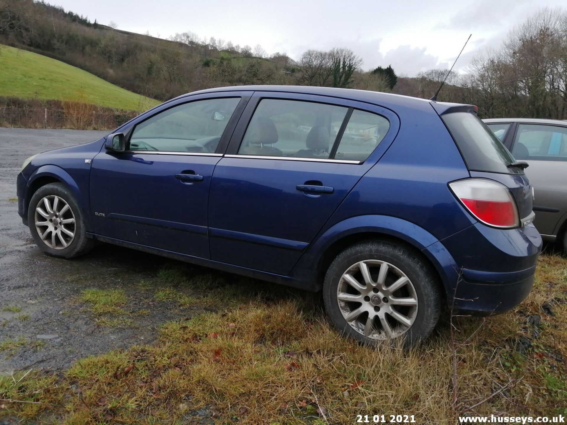 04/54 VAUXHALL ASTRA ELITE - 1598cc 5dr Hatchback (Blue, 96k) - Image 5 of 14