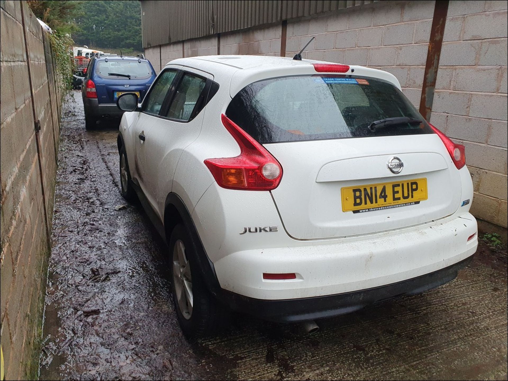 14/14 NISSAN JUKE VISIA DCI - 1461cc 5dr Hatchback (White, 80k) - Image 5 of 5