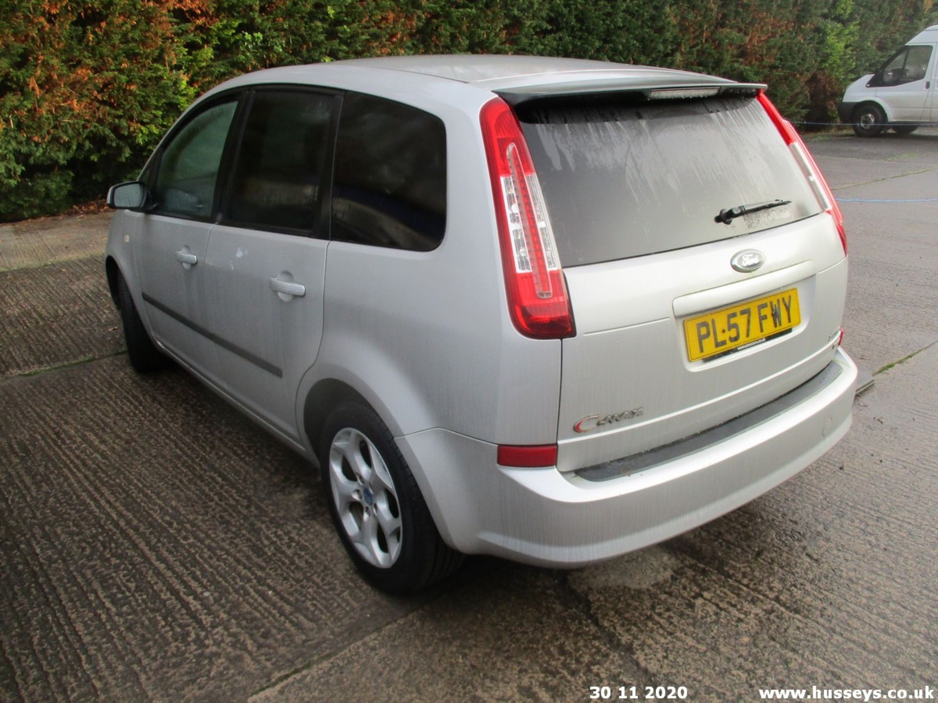 08/57 FORD C-MAX ZETEC TD 115 - 1753cc 5dr MPV (Silver, 123k) - Image 2 of 5