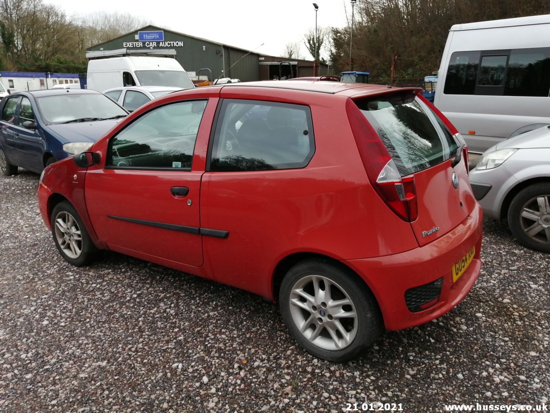 04/54 FIAT PUNTO ACTIVE SPORT 8V - 1242cc 3dr Hatchback (Red, 103k) - Image 6 of 12