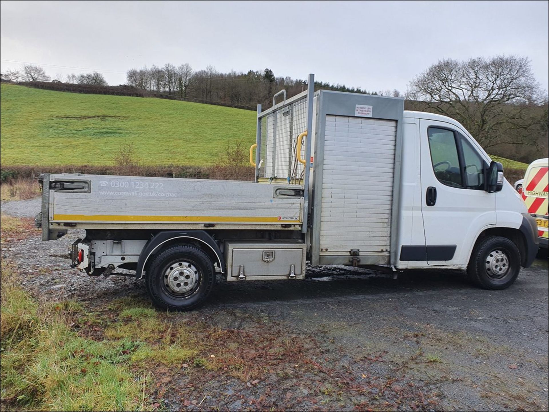 13/13 PEUGEOT BOXER 335 L2S HDI - 2198cc 2dr Tipper (White, 0k) - Image 9 of 9