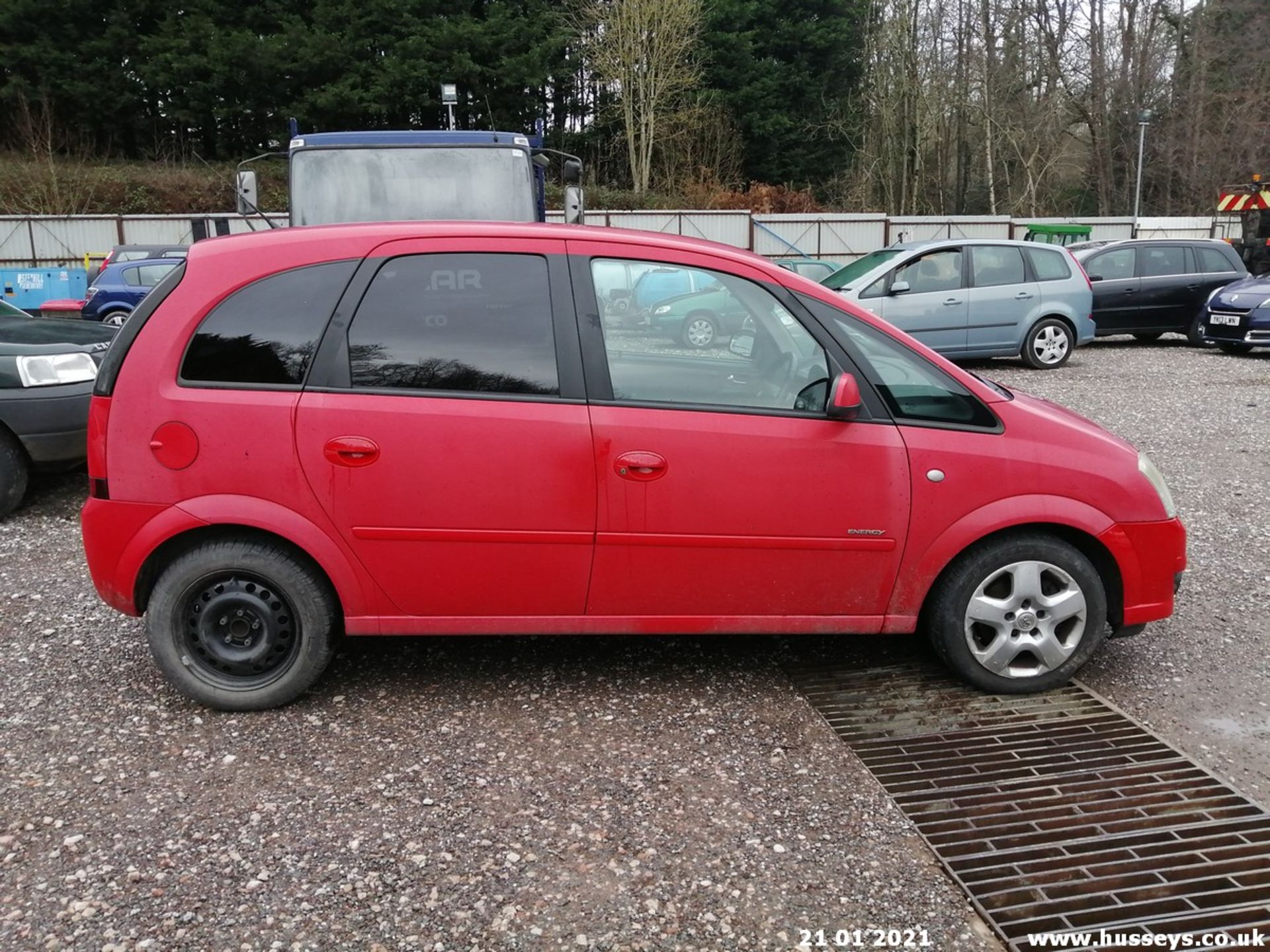 07/57 VAUXHALL MERIVA ENERGY TWINPORT - 1364cc 5dr MPV (Red, 85k) - Image 6 of 12