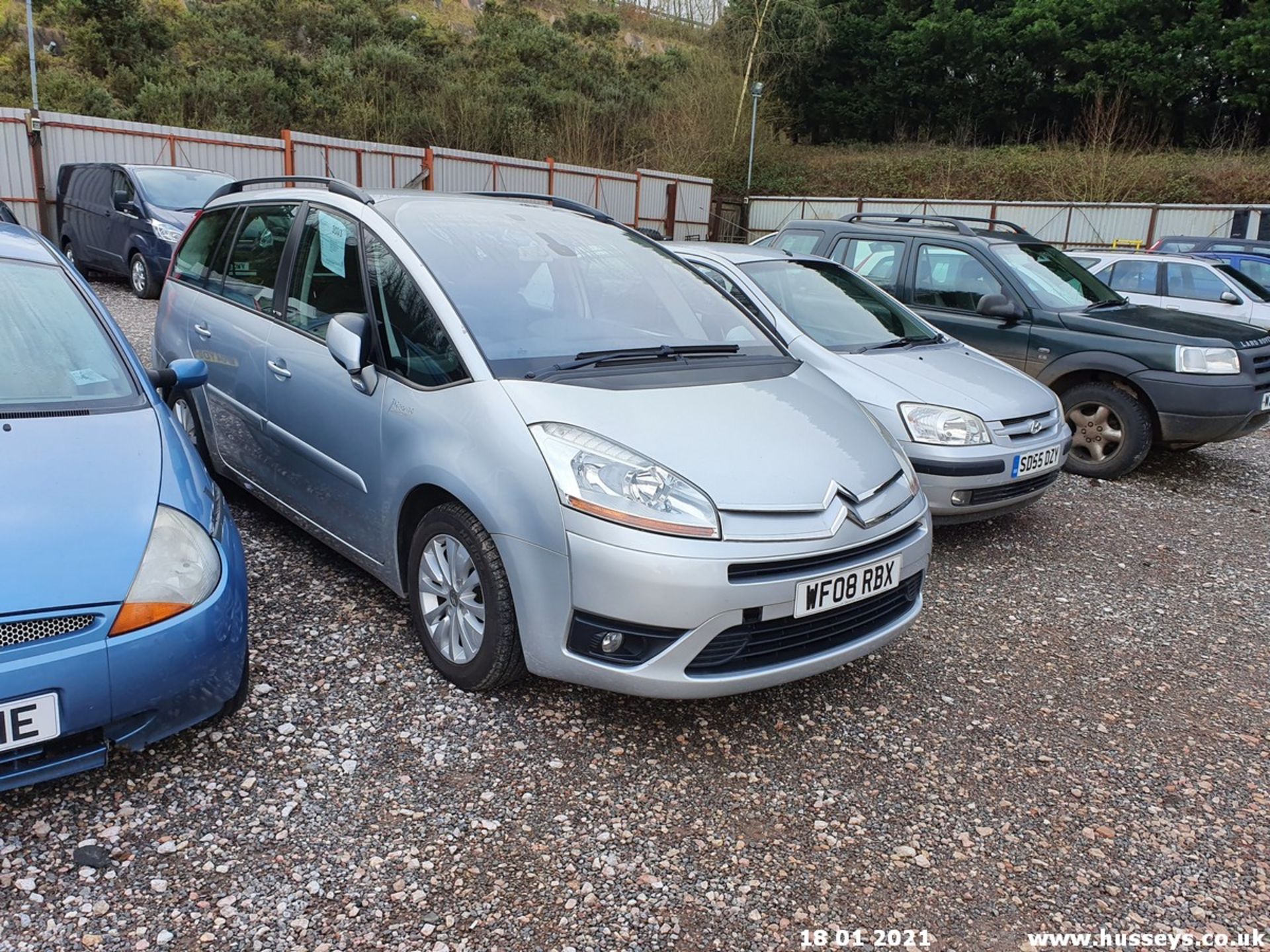 08/08 CITROEN C4 PICASSO 7 VTR+ HDI A - 1997cc 5dr MPV (Silver, 130k) - Image 8 of 10