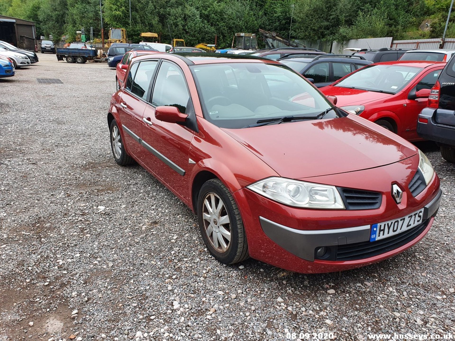 07/07 RENAULT MEGANE DYNAMIQUE DCI 106 - 1461cc 5dr Hatchback (Red, 61k) - Image 2 of 10