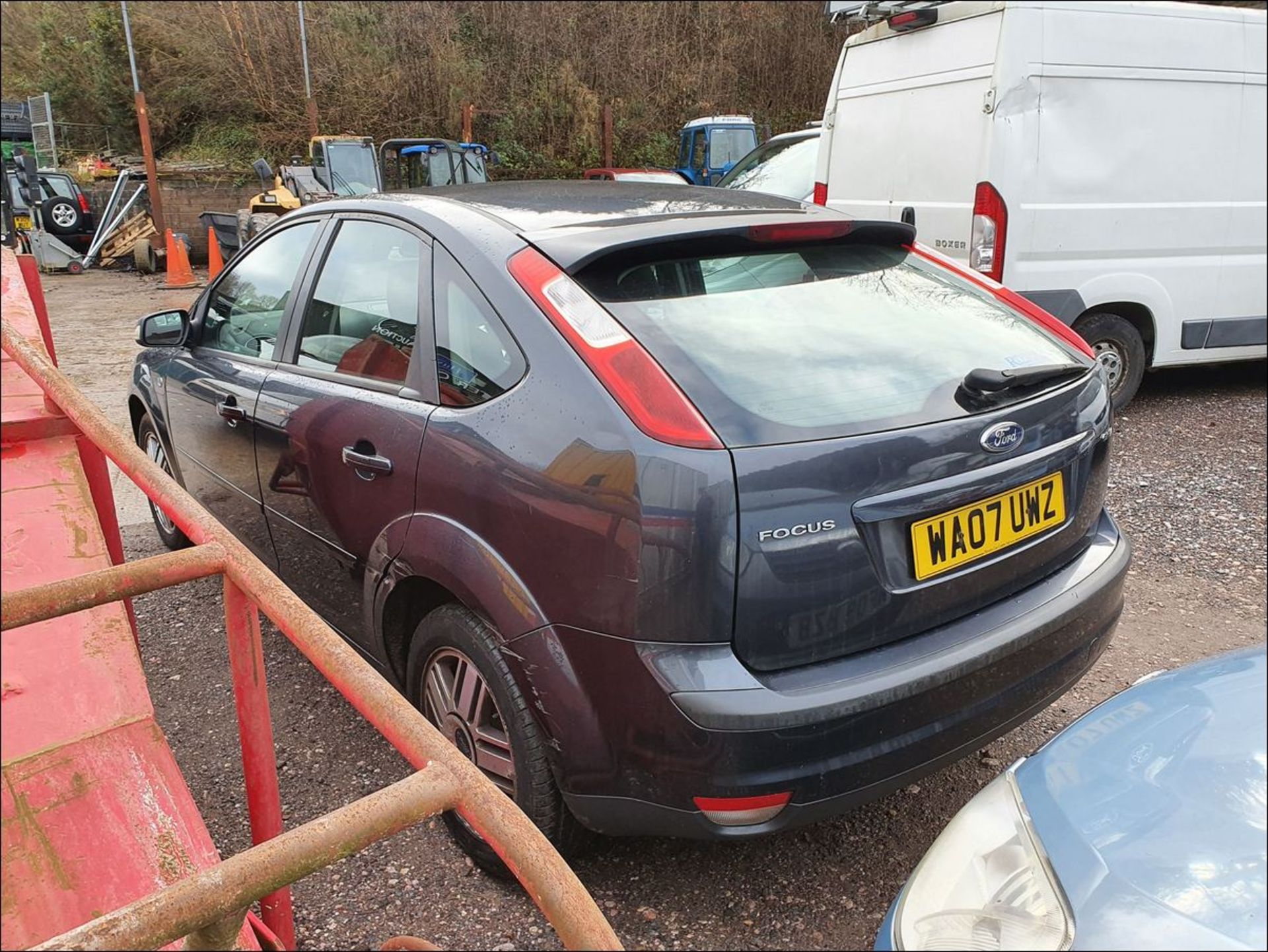 07/07 FORD FOCUS GHIA - 1798cc 5dr Hatchback (Grey, 106k) - Image 4 of 10