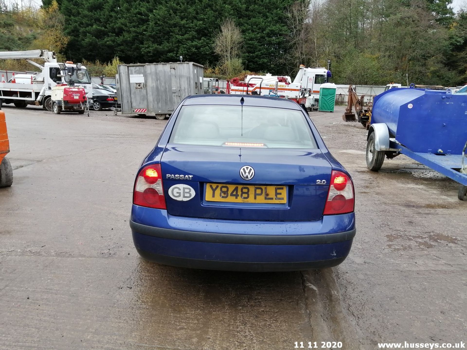 2001 VOLKSWAGEN PASSAT SPORT - 1984cc 4dr Saloon (Blue, 235k) - Image 8 of 12