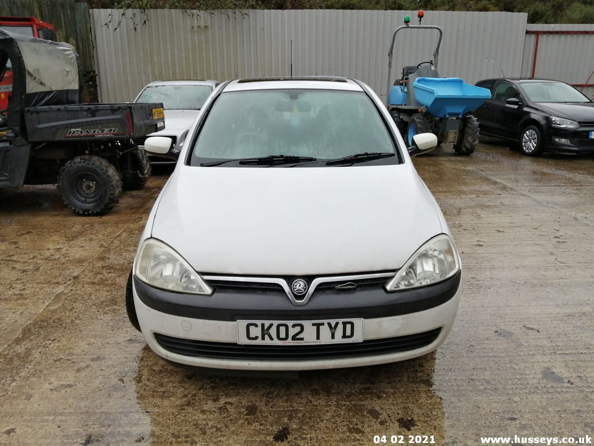 02/02 VAUXHALL CORSA COMFORT 12V - 973cc 3dr Hatchback (White, 0k) - Image 2 of 12