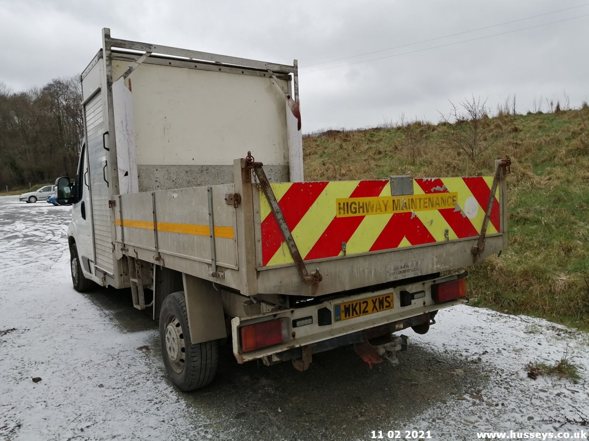 12/12 PEUGEOT BOXER 335 MWB - 2198cc 2dr Tipper (White, 106k) - Image 8 of 11