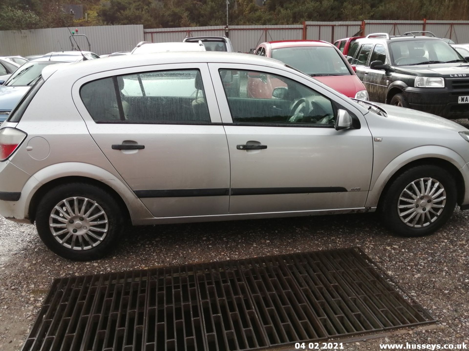 05/54 VAUXHALL ASTRA LIFE TWINPORT - 1364cc 5dr Hatchback (Silver, 124k) - Image 6 of 12