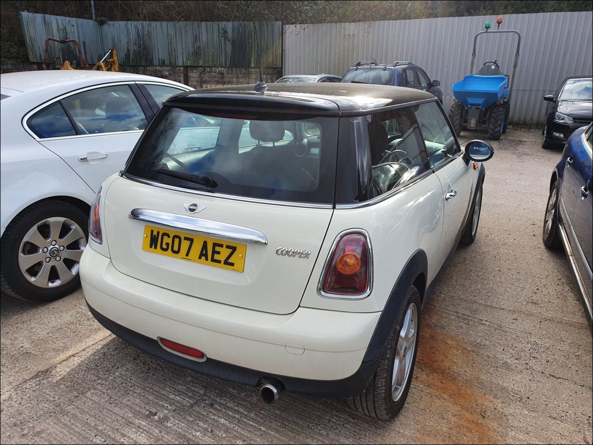 07/07 MINI COOPER - 1598cc 3dr Hatchback (White, 96k) - Image 10 of 10