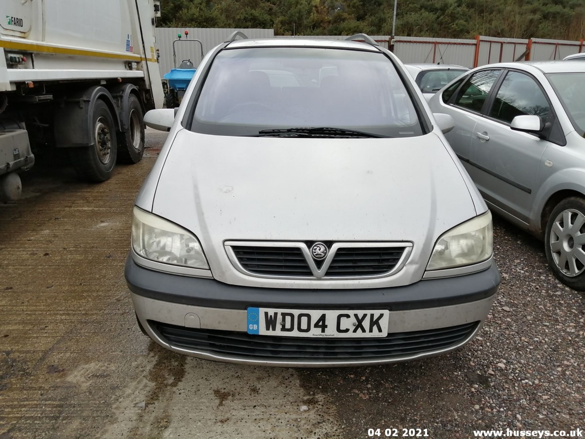 04/04 VAUXHALL ZAFIRA ENERGY 16V - 1598cc 5dr MPV (Silver, 140k) - Image 8 of 13