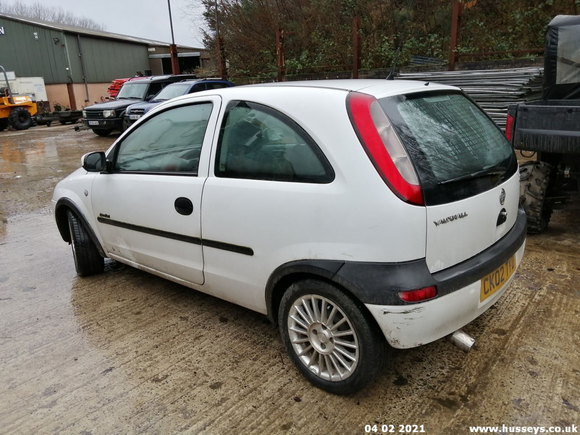 02/02 VAUXHALL CORSA COMFORT 12V - 973cc 3dr Hatchback (White, 0k) - Image 5 of 12