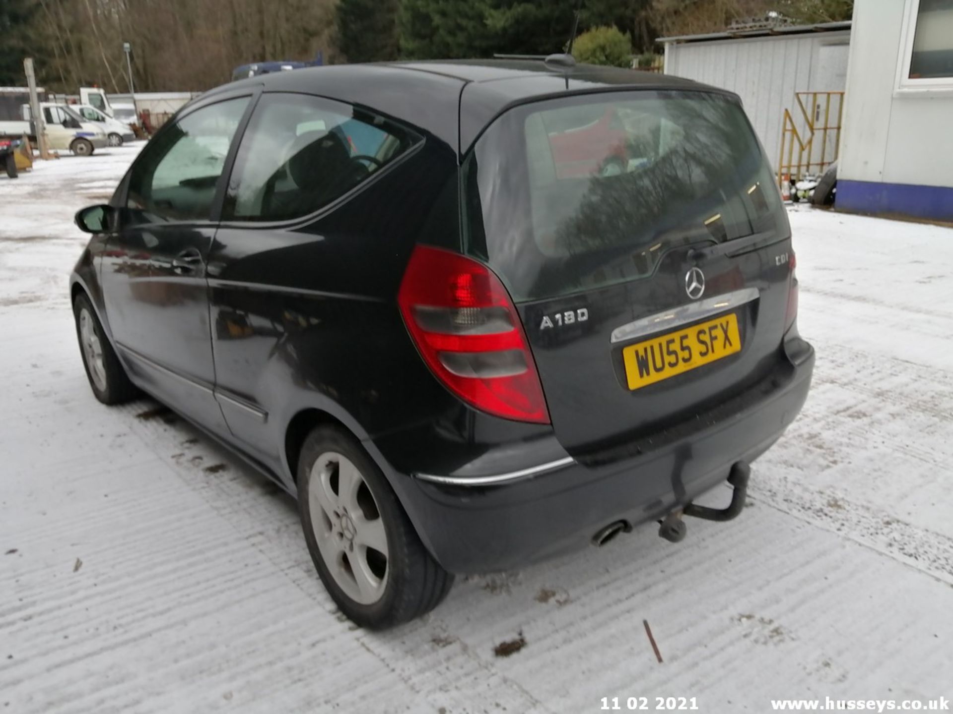 05/55 MERCEDES A180 CDI AVANTGARDE SE - 1991cc 3dr Hatchback (Black, 115k) - Image 4 of 12