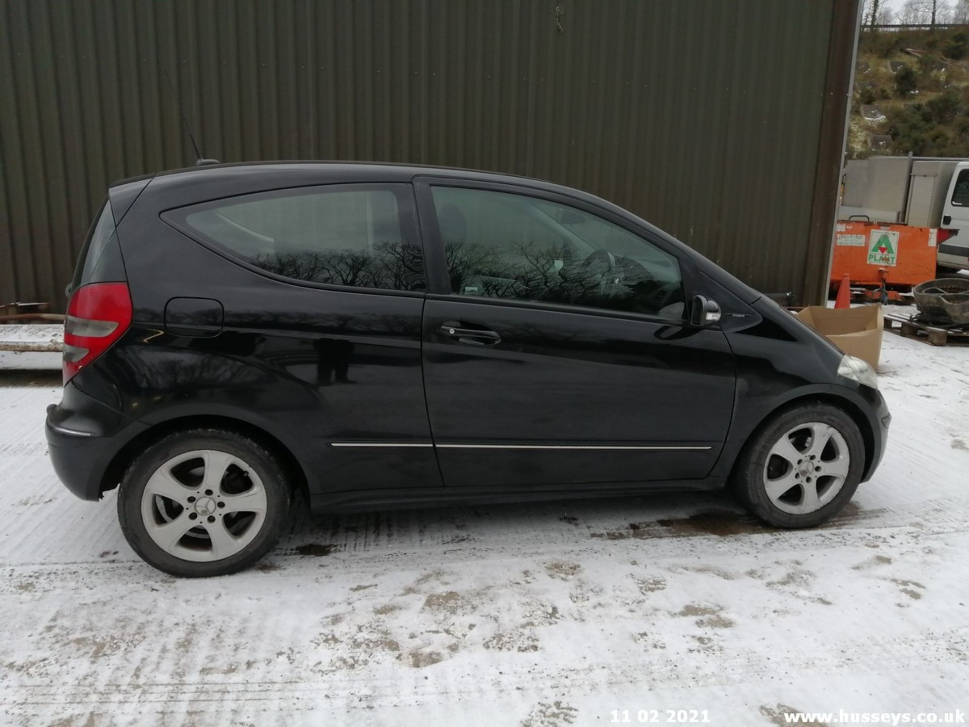 05/55 MERCEDES A180 CDI AVANTGARDE SE - 1991cc 3dr Hatchback (Black, 115k) - Image 7 of 12