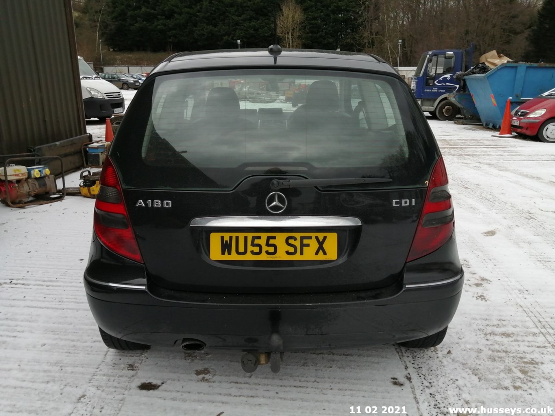 05/55 MERCEDES A180 CDI AVANTGARDE SE - 1991cc 3dr Hatchback (Black, 115k) - Image 5 of 12