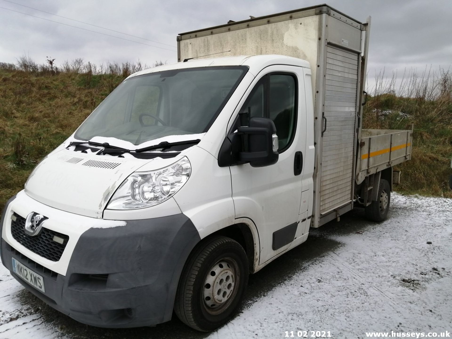 12/12 PEUGEOT BOXER 335 MWB - 2198cc 2dr Tipper (White, 106k) - Image 3 of 11