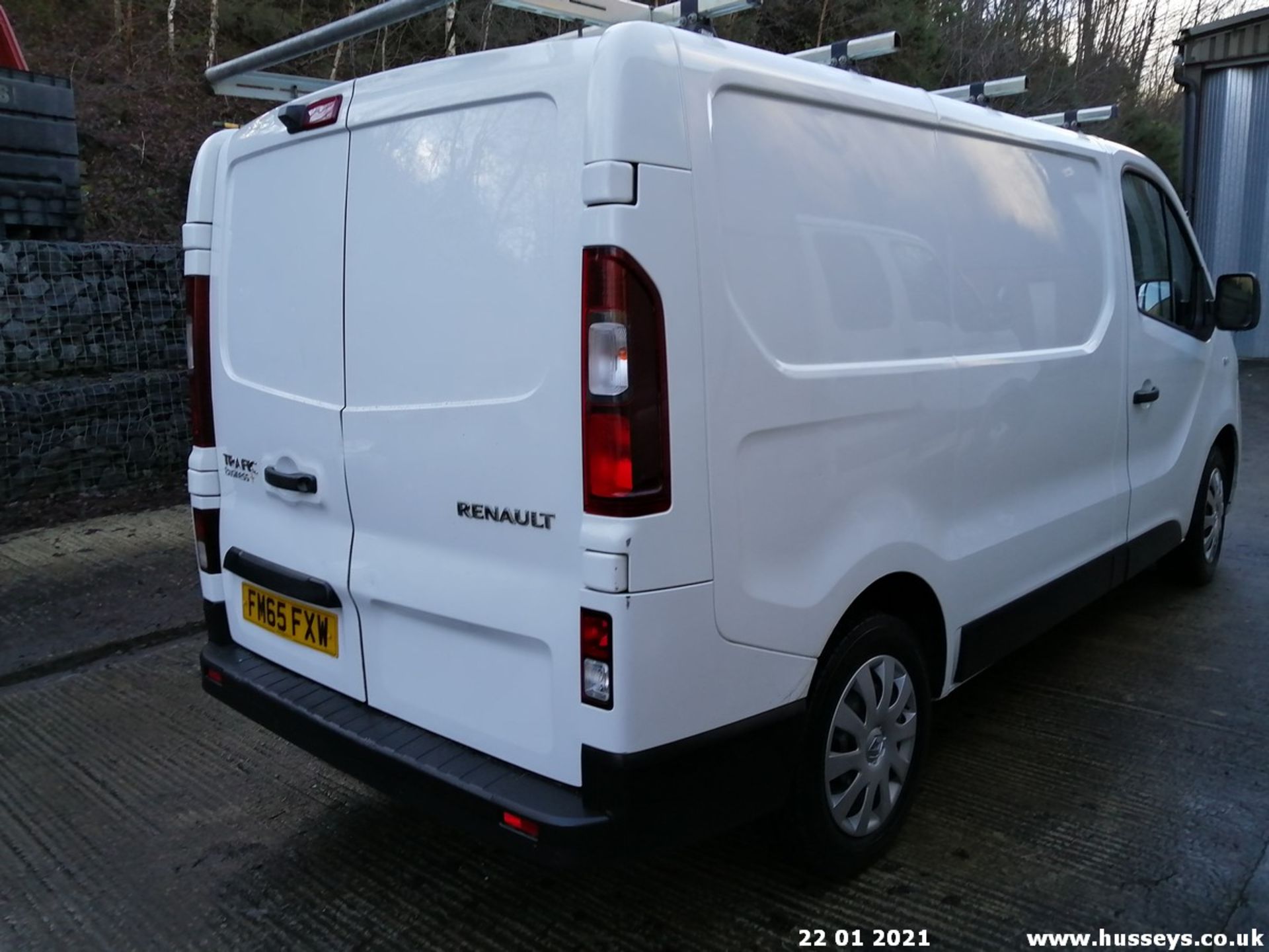 15/65 RENAULT TRAFIC SL29 BUSINESS + NR - 1598cc 5dr Van (White, 85k) - Image 7 of 12