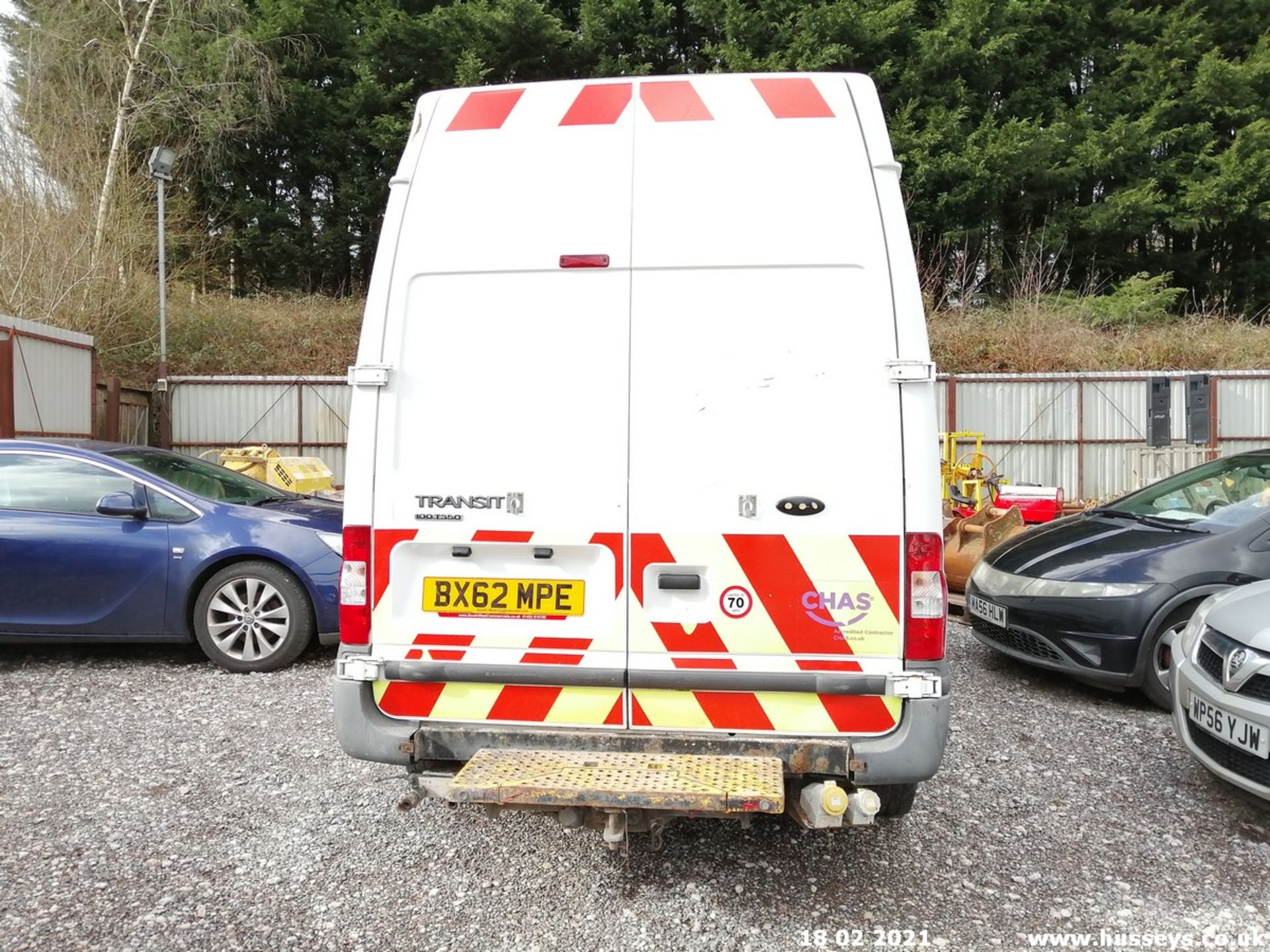 12/62 FORD TRANSIT 100 T350 RWD - 2198cc 5dr Van (White, 108k) - Image 7 of 13