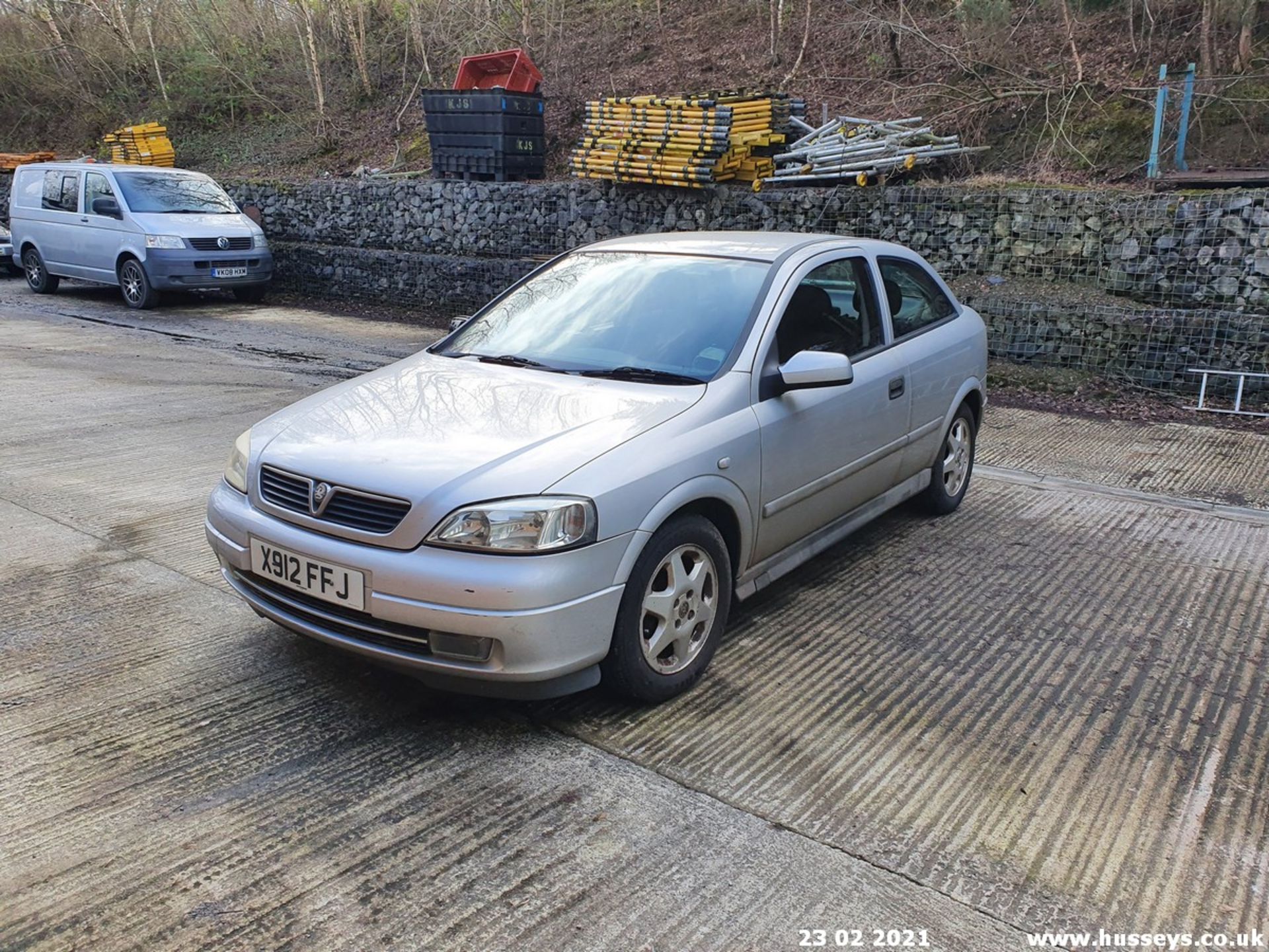 2000 VAUXHALL ASTRA SXI 16V - 1796cc 3dr Hatchback (Silver, 118k) - Image 3 of 11