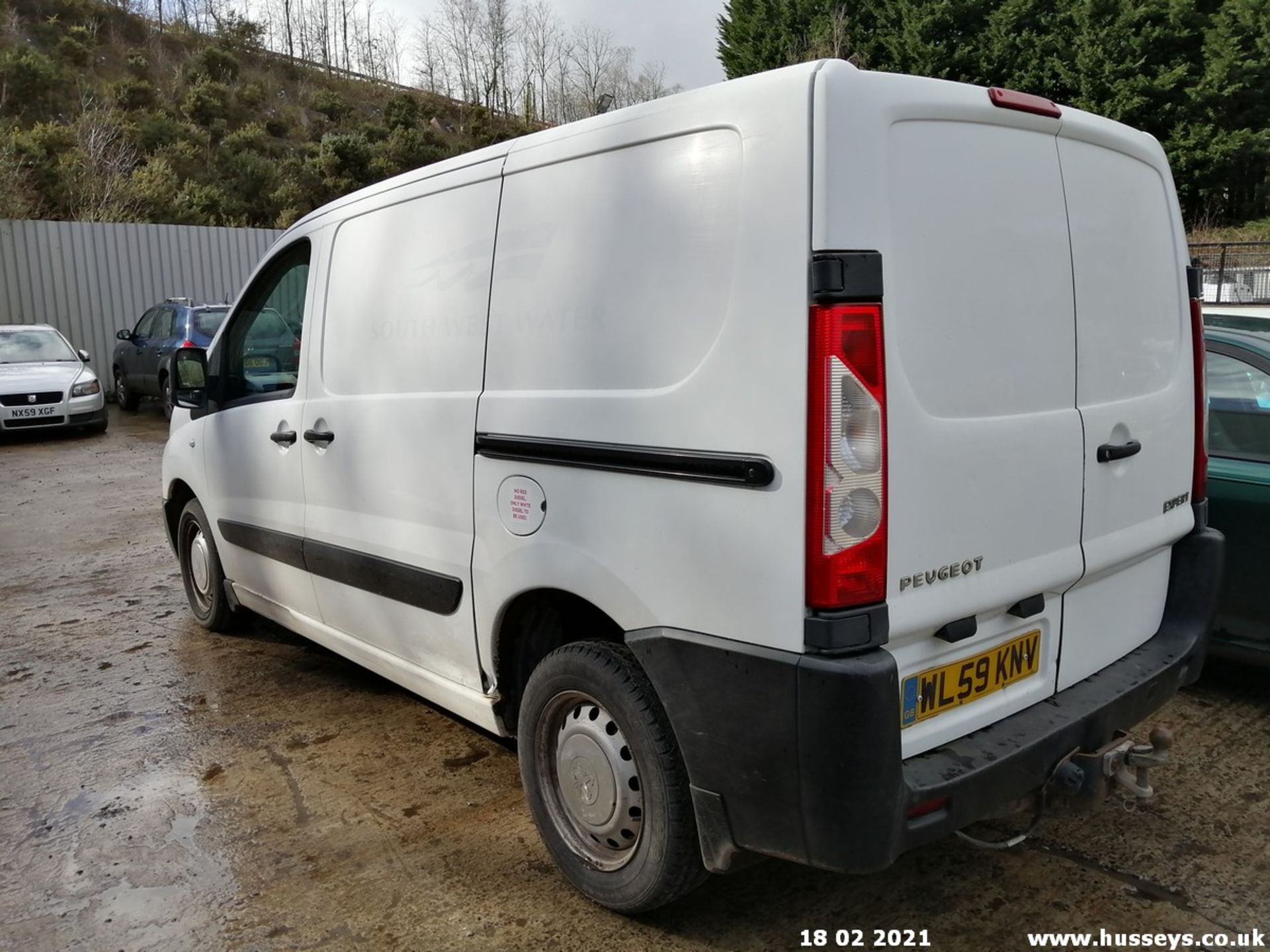 10/59 PEUGEOT EXPERT HDI SWB - 1560cc 6dr Van (White, 111k) - Image 4 of 9