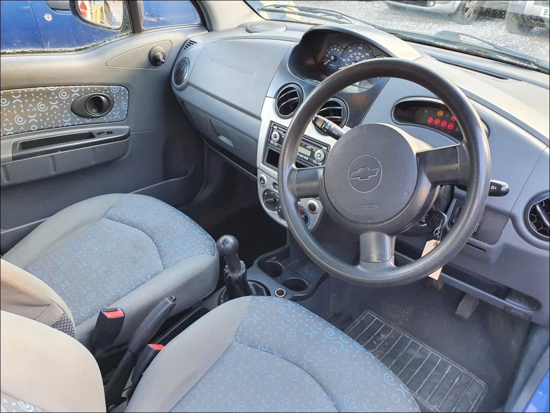 06/56 CHEVROLET MATIZ SE - 995cc 5dr Hatchback (Blue, 95k) - Image 7 of 11