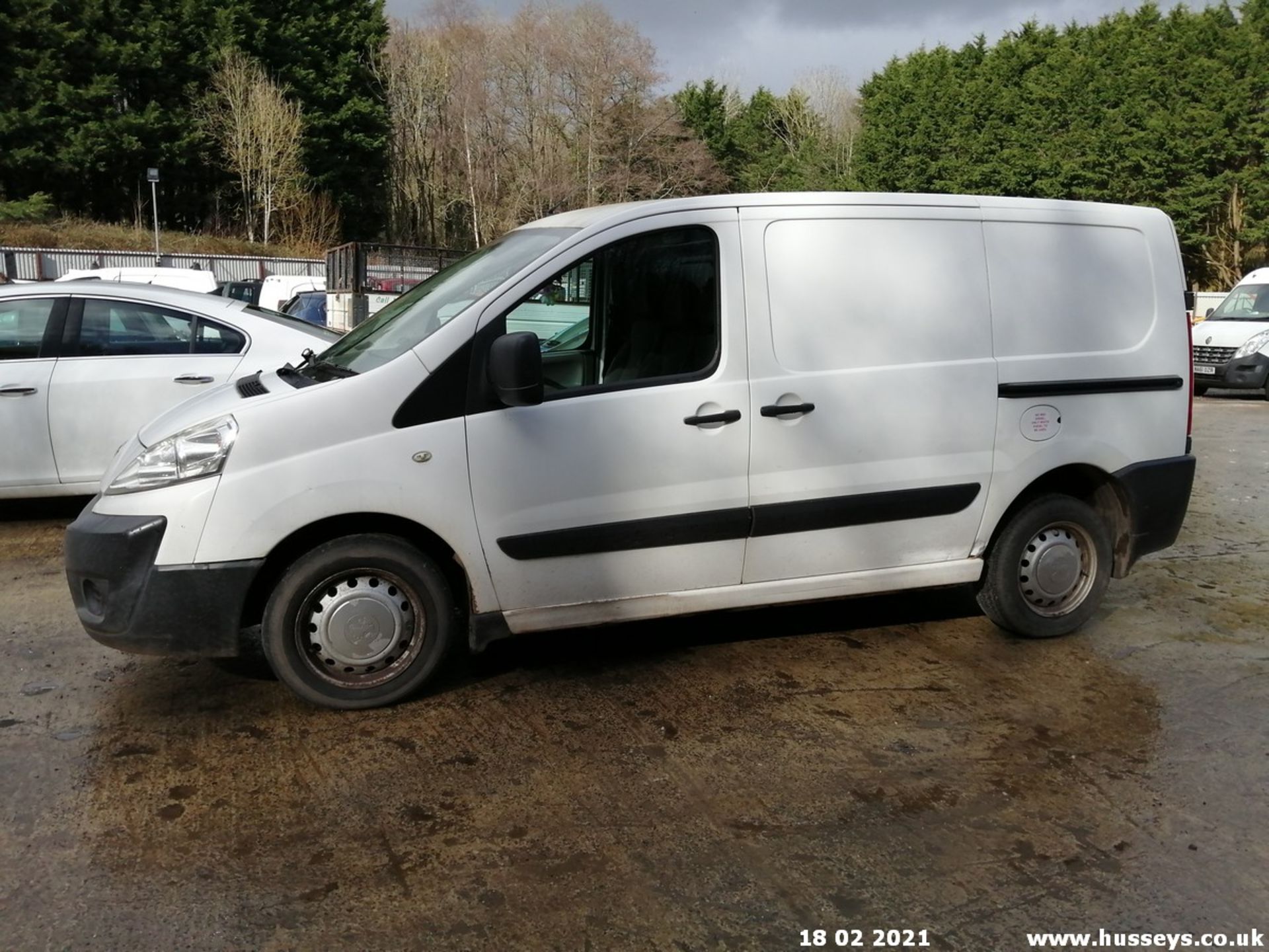 10/59 PEUGEOT EXPERT HDI SWB - 1560cc 6dr Van (White, 111k) - Image 2 of 9