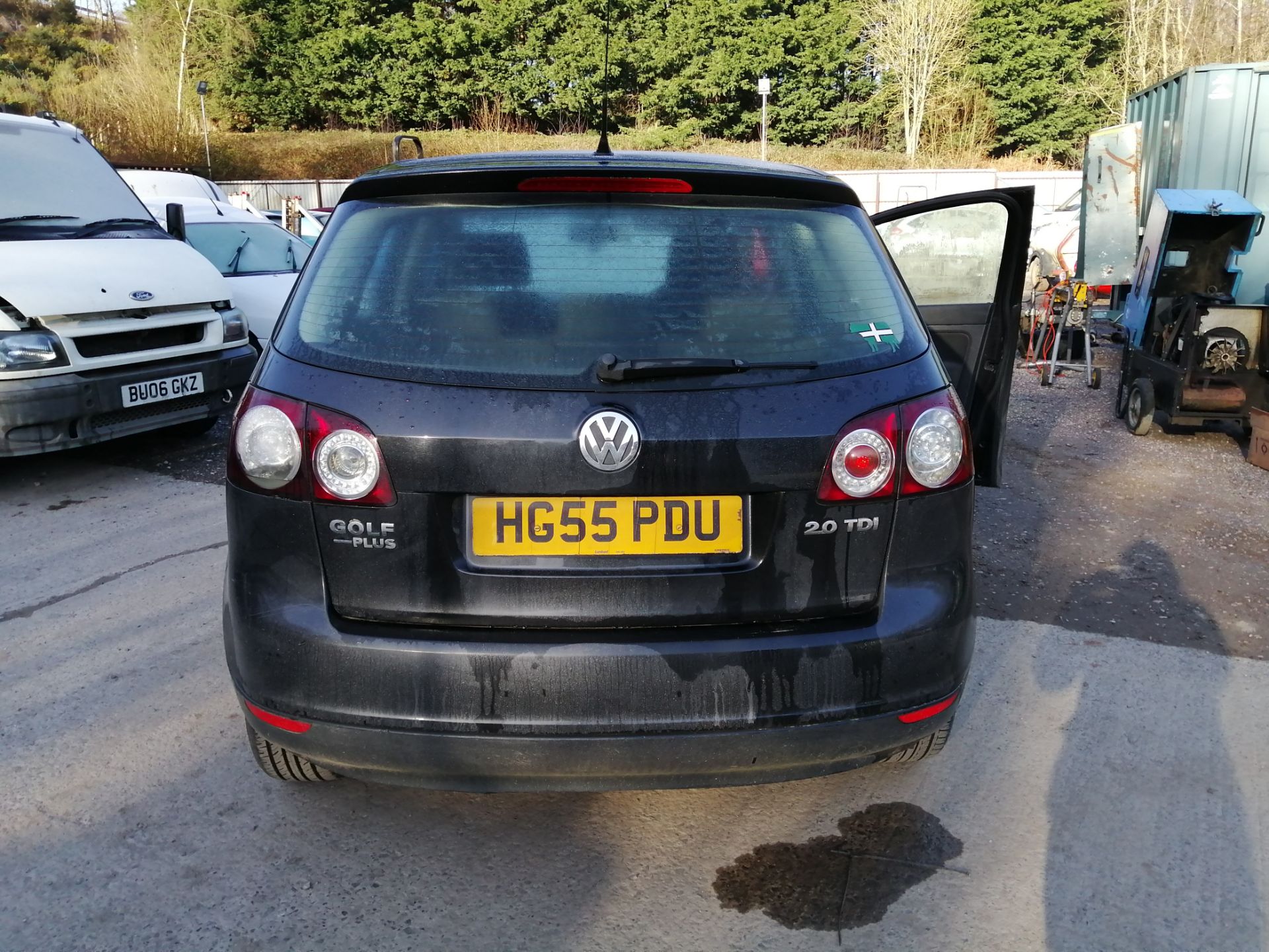 05/55 VOLKSWAGEN GOLF PLUS GT TDI - 2000cc 5dr Hatchback (Black, 96k) - Image 3 of 9