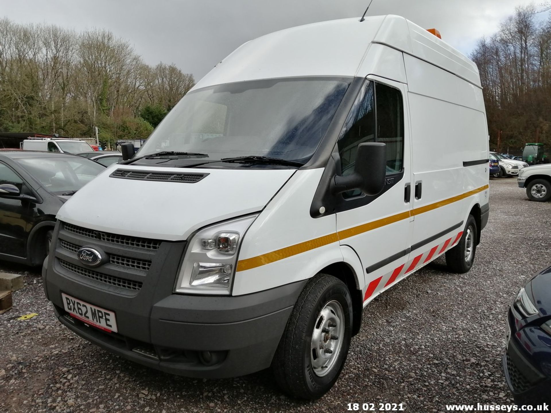 12/62 FORD TRANSIT 100 T350 RWD - 2198cc 5dr Van (White, 108k)